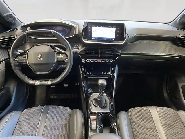 Peugeot 208 view 6