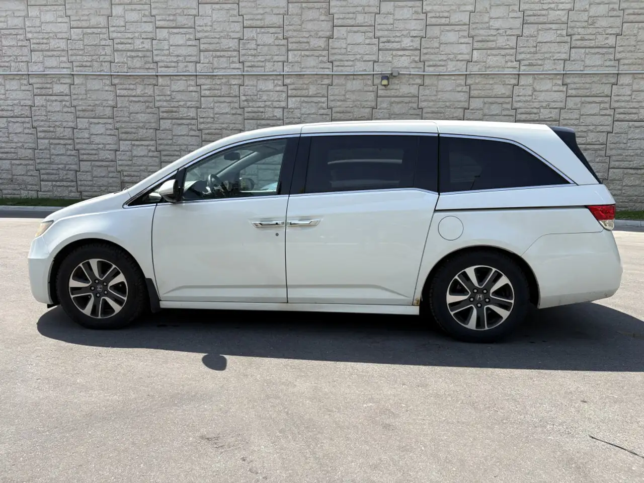 Honda Odyssey photo Honda Odyssey