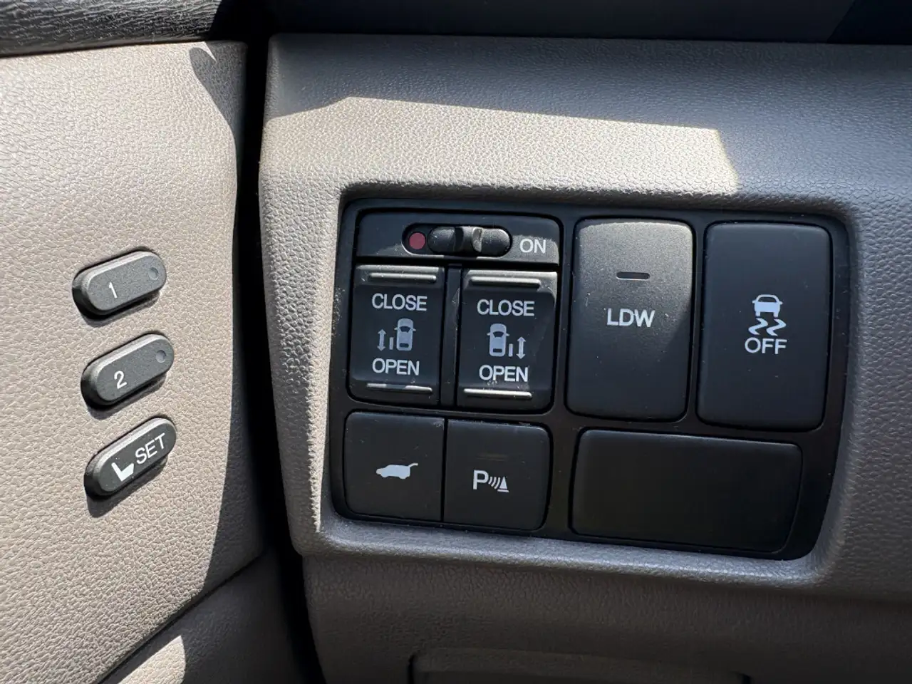 Honda Odyssey photo Honda Odyssey