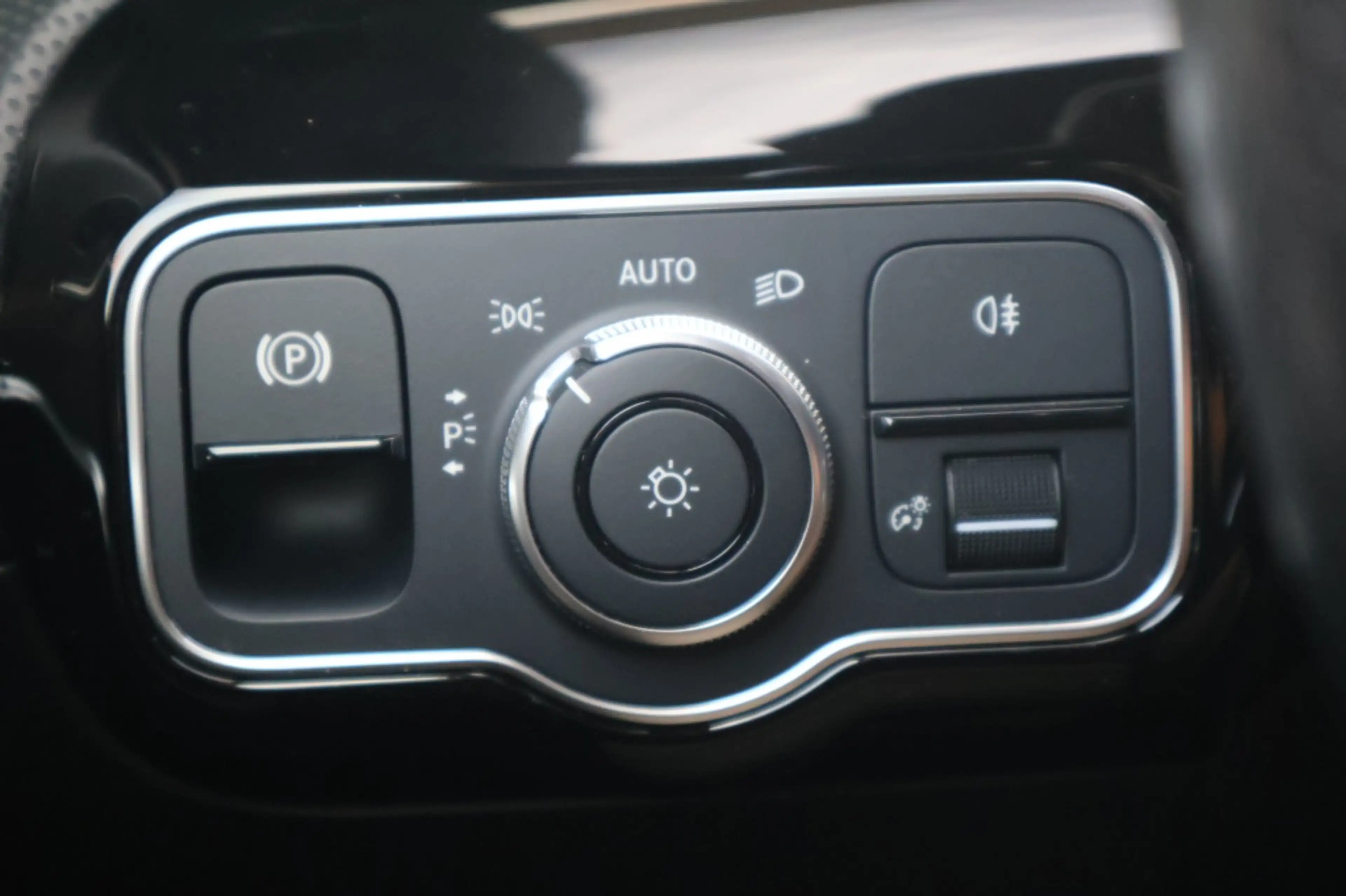 Mercedes-Benz CLA 180 Coupé AMG-Line 136pk | Memory | Multibeam | Keyles — photo 23