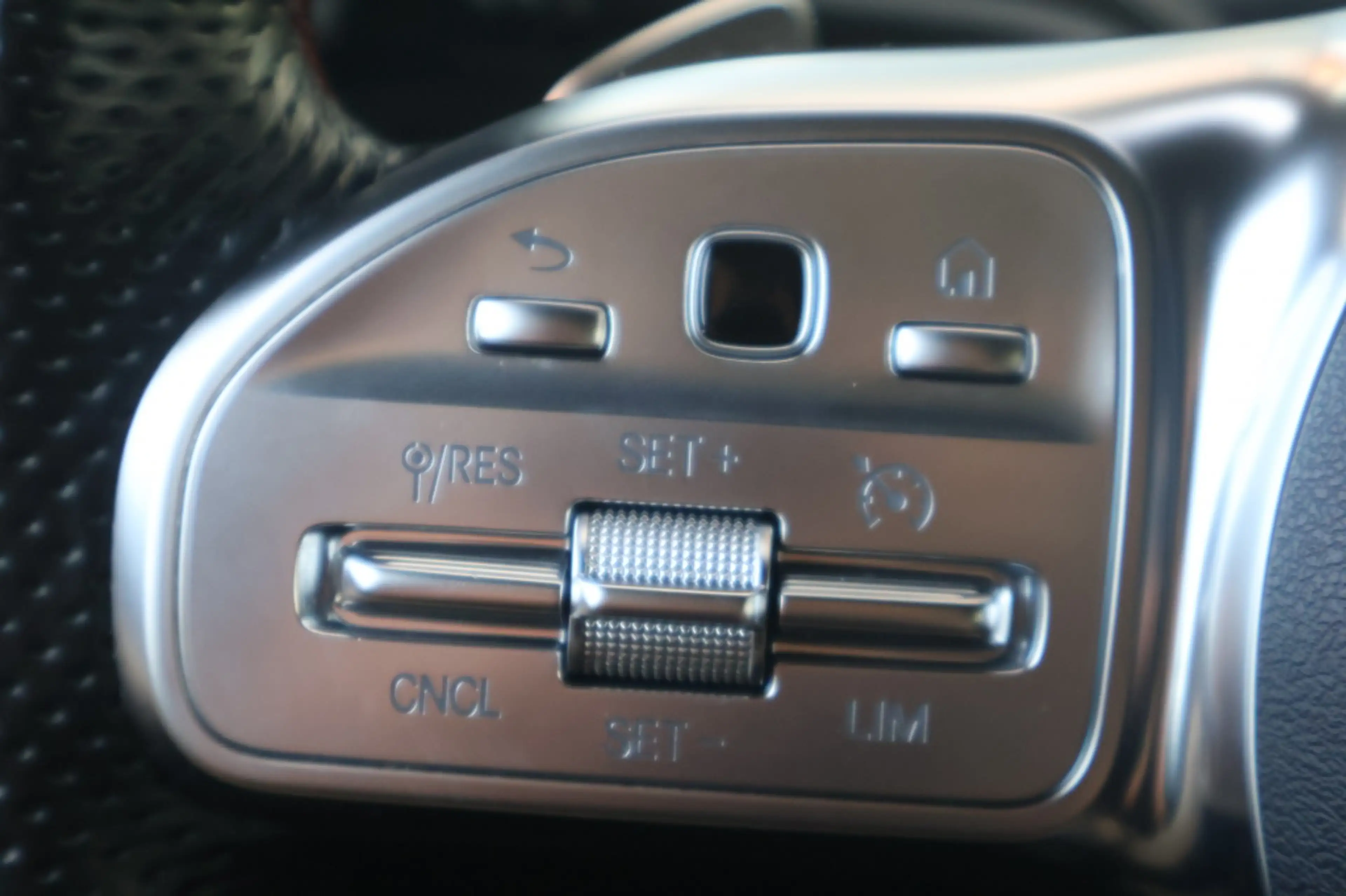 Mercedes-Benz CLA 180 Coupé AMG-Line 136pk | Memory | Multibeam | Keyles — photo 20