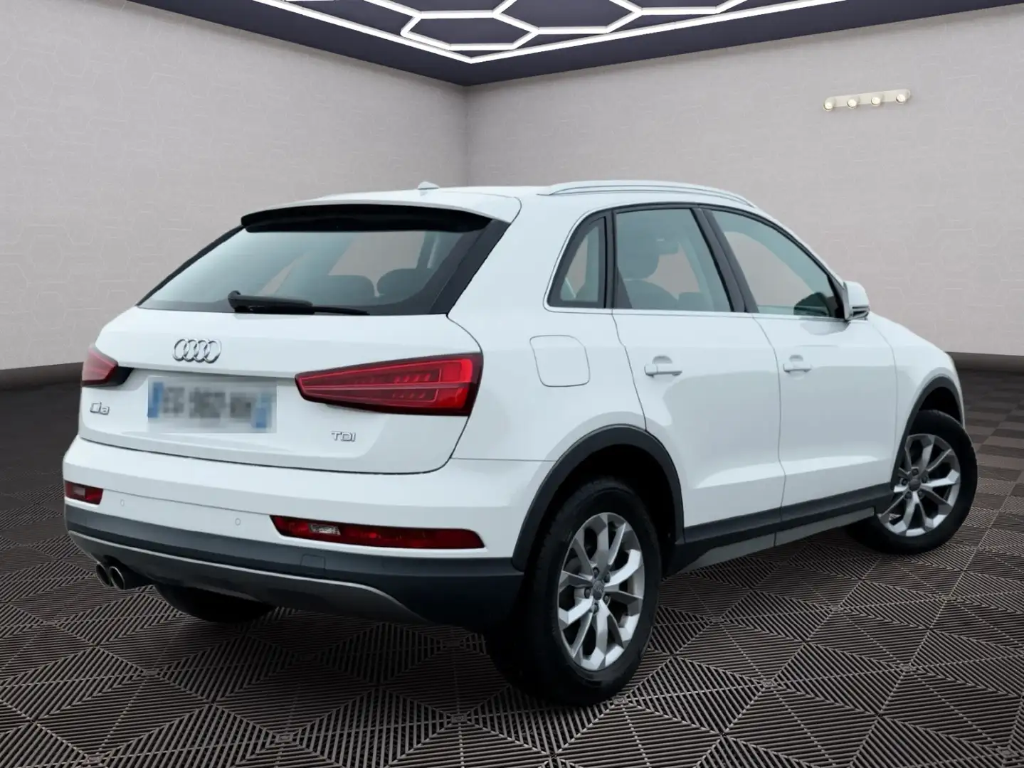 Audi Q3 Ambiente Weiß - 2