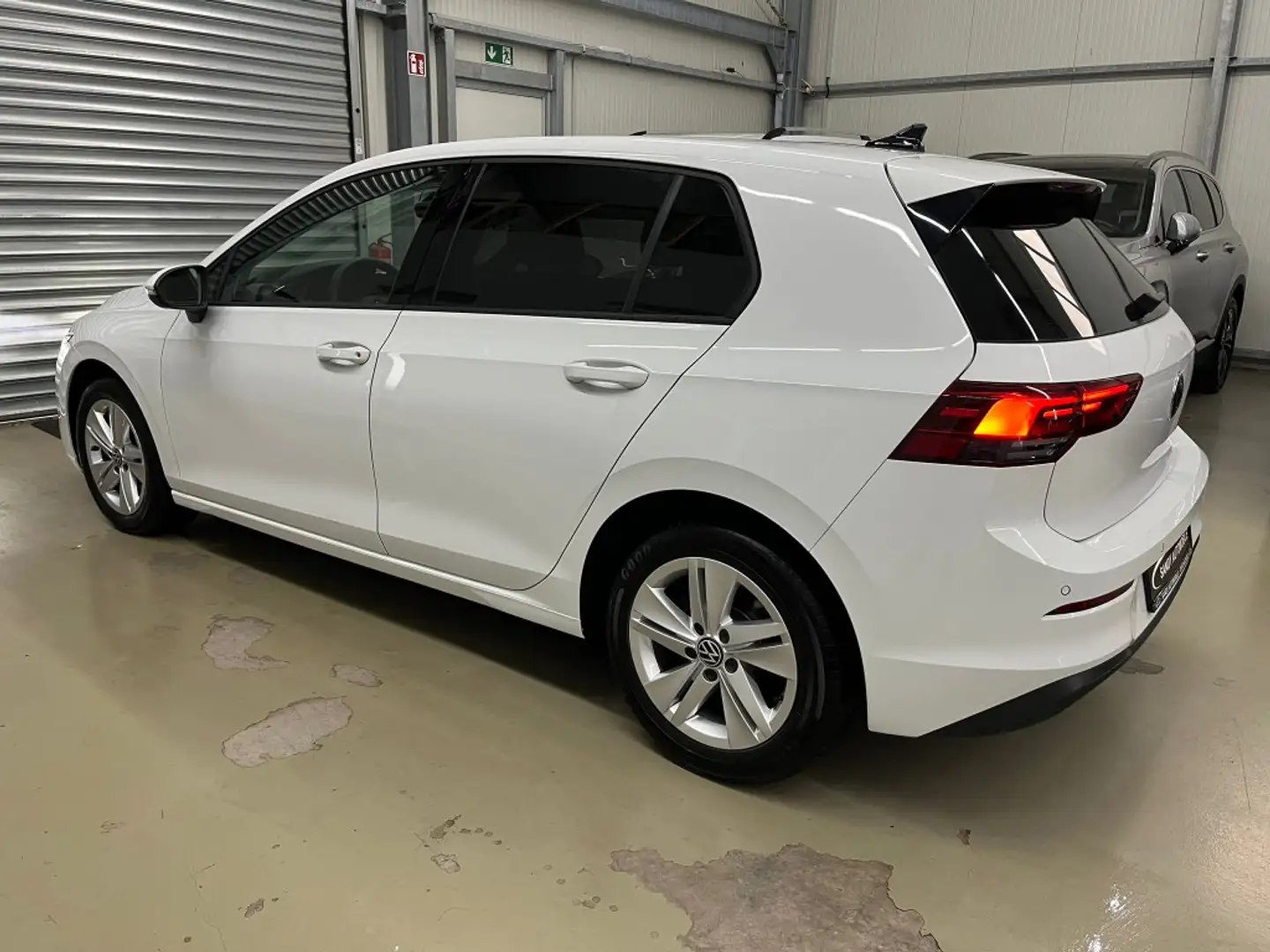 Volkswagen Golf Life 2.0 TDI  ACC NAVI STHZ APP DAB LED PDC Blanc - 2