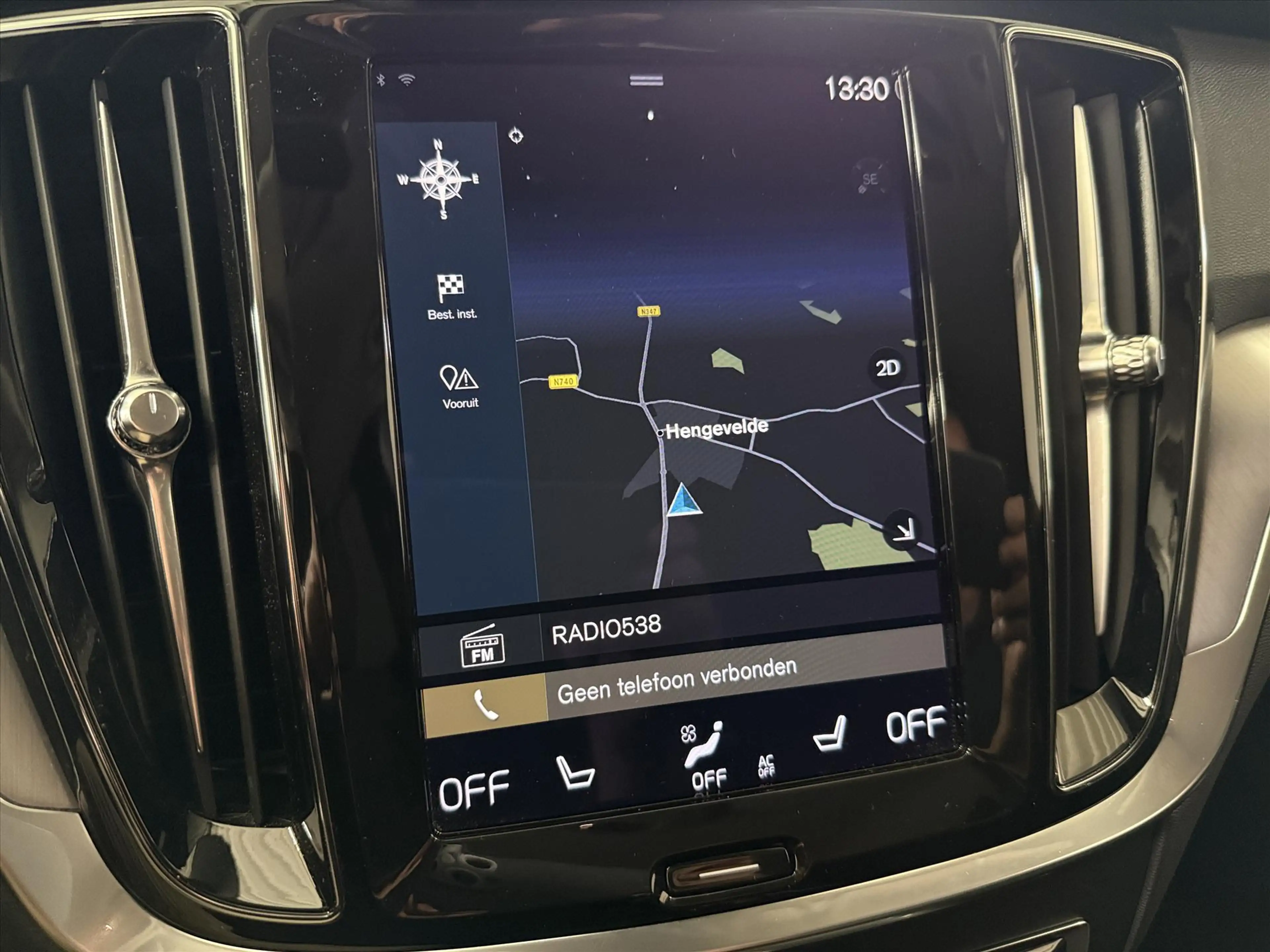 Volvo V60 2.0T6 Recharge Long Range 19 kWh AWD Inscription E — photo 8