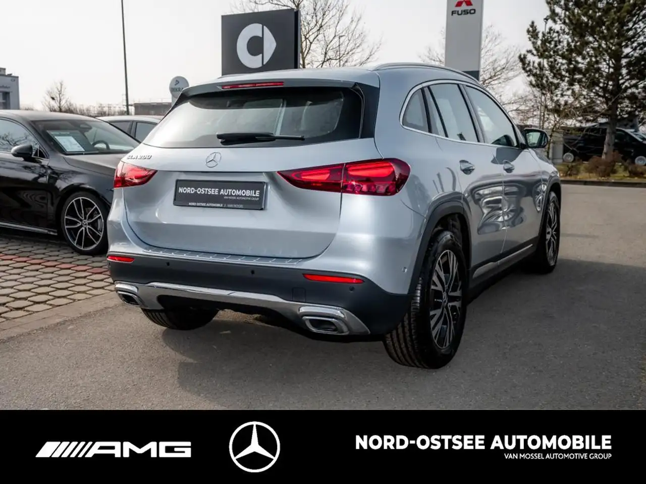 Mercedes-Benz GLA 200 PROGRESSIVE AHK SHZ MBUX KLIMA NAVI 4