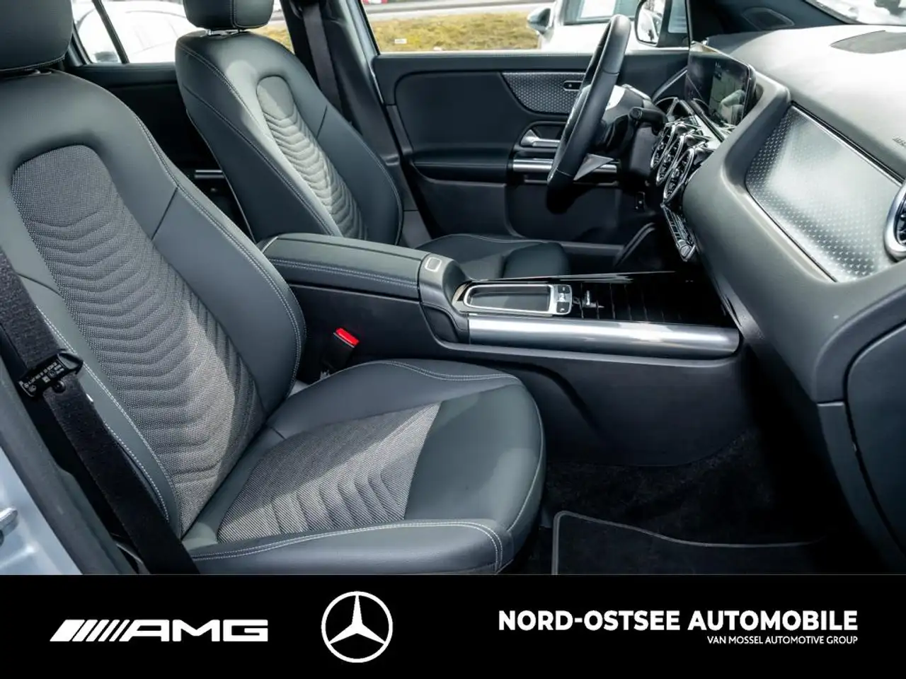 Mercedes-Benz GLA 200 PROGRESSIVE AHK SHZ MBUX KLIMA NAVI 10