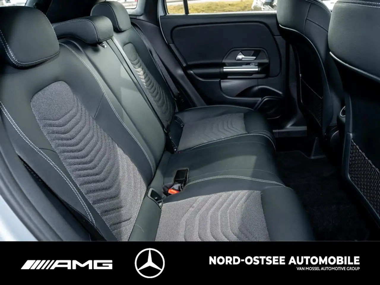 Mercedes-Benz GLA 200 PROGRESSIVE AHK SHZ MBUX KLIMA NAVI 11