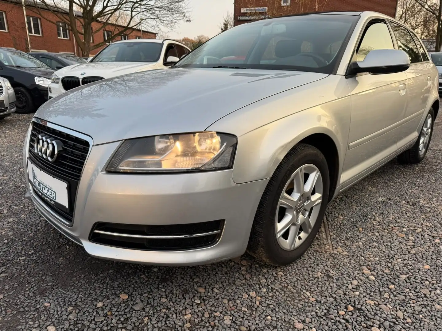 Audi A3 1.4 TFSI S tronic Ambition Grau - 1