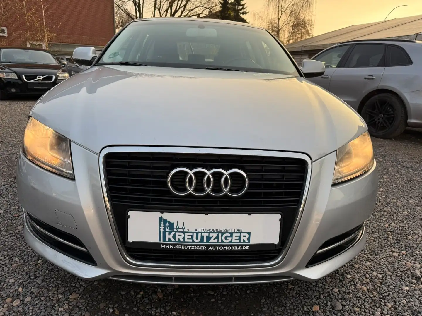 Audi A3 1.4 TFSI S tronic Ambition Grau - 2