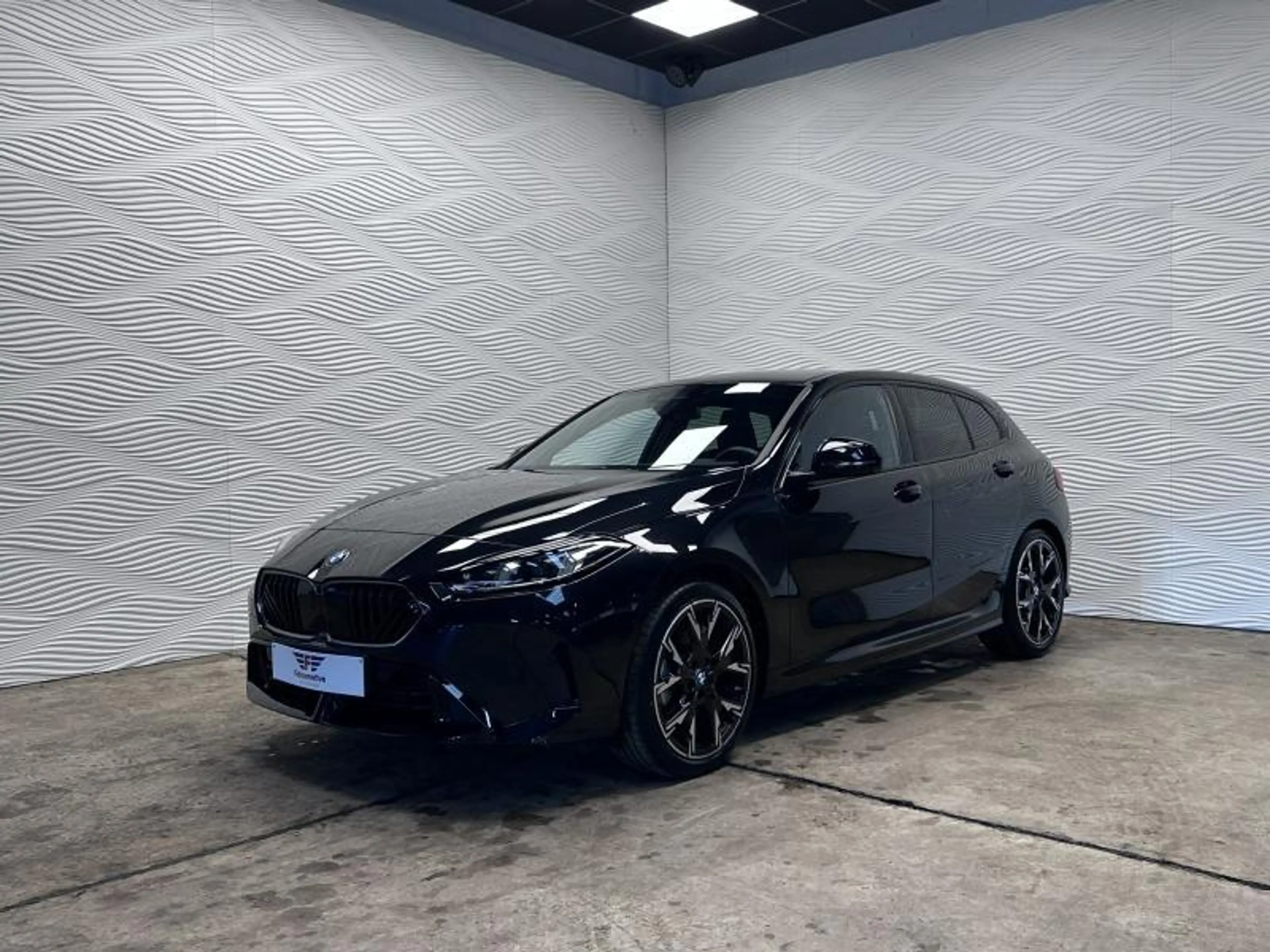 BMW 120 d*AUT*M-SPORT*ICONIC GLOW*ACC*