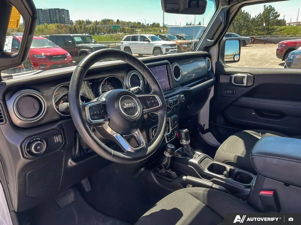 Jeep Wrangler снимка Jeep Wrangler