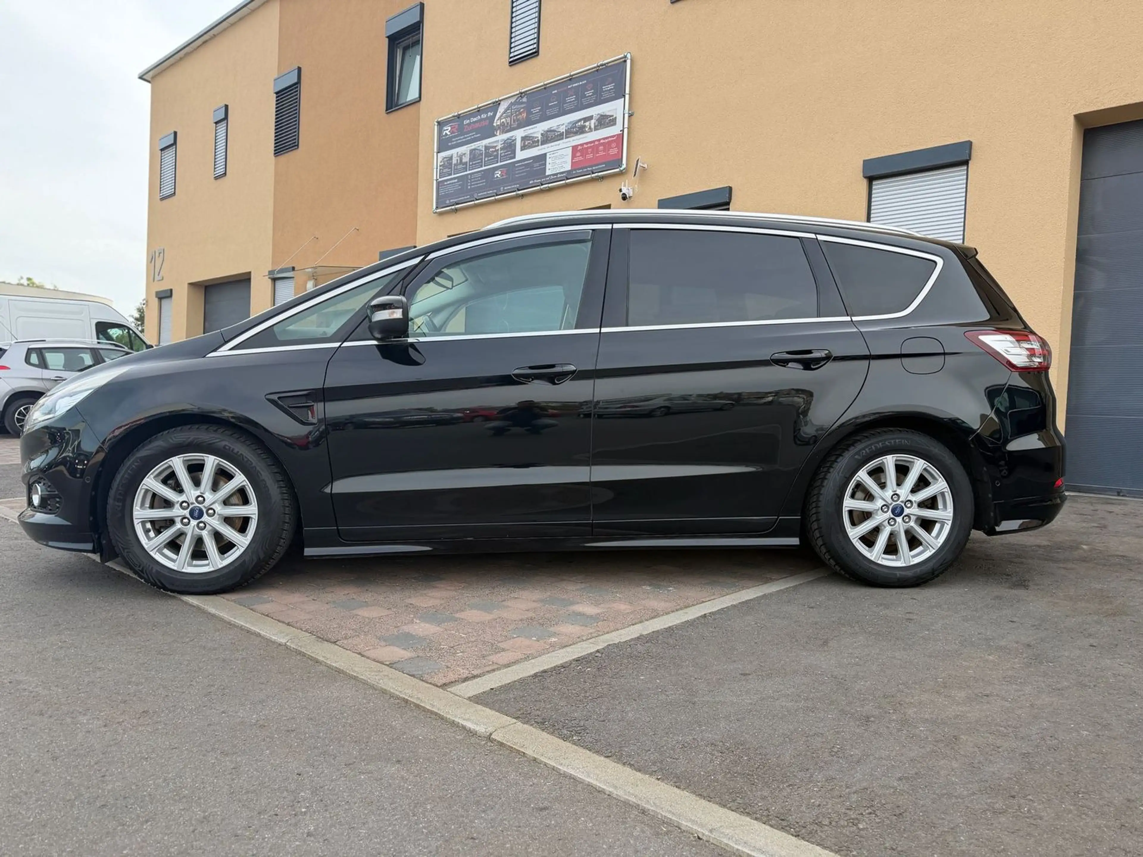 Ford S-Max 2.0 TDCI Titanium SPORT 7-SITZER/ALCANTARA/SPUR — photo 5
