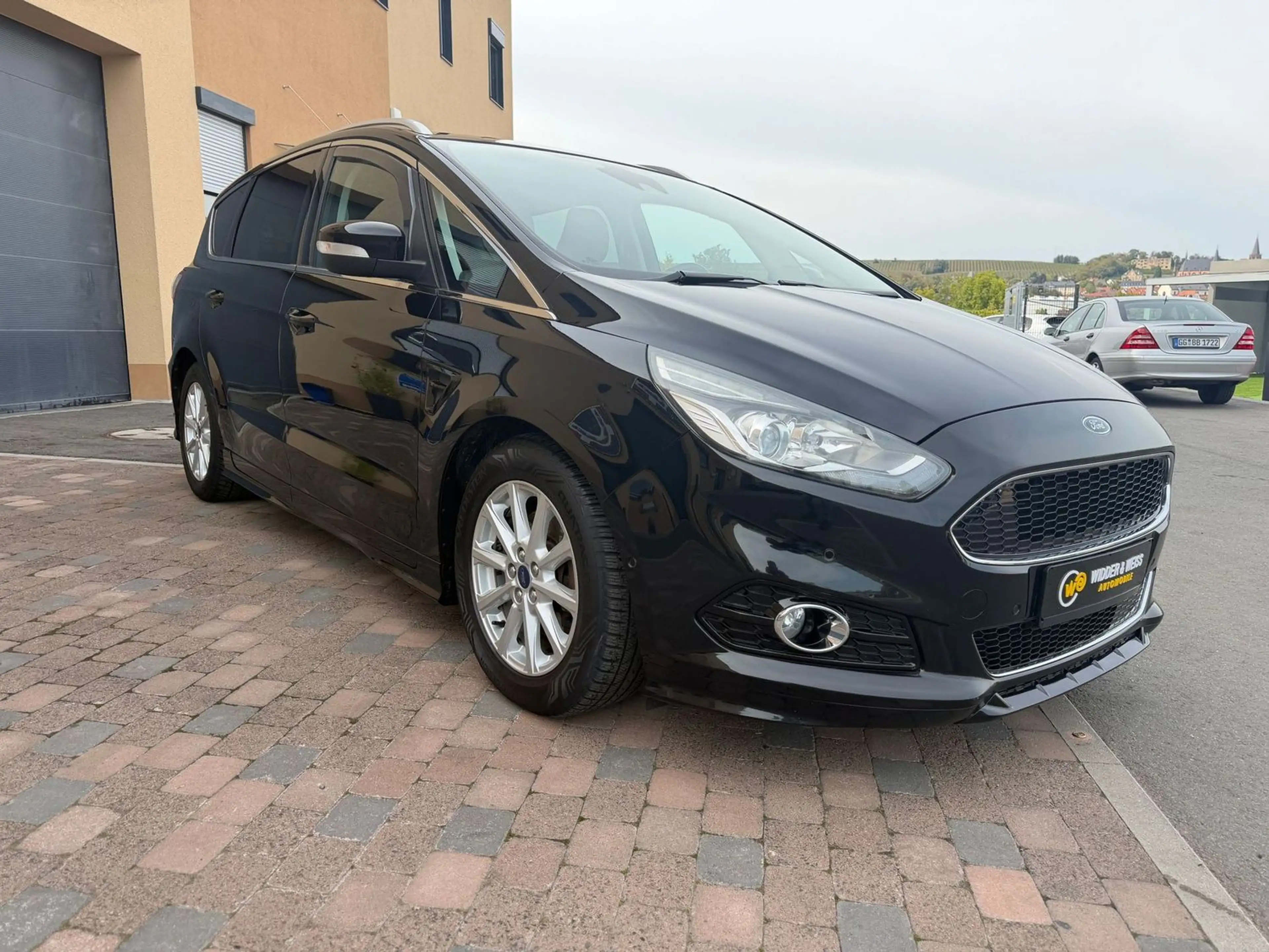 Ford S-Max 2.0 TDCI Titanium SPORT 7-SITZER/ALCANTARA/SPUR — photo 2
