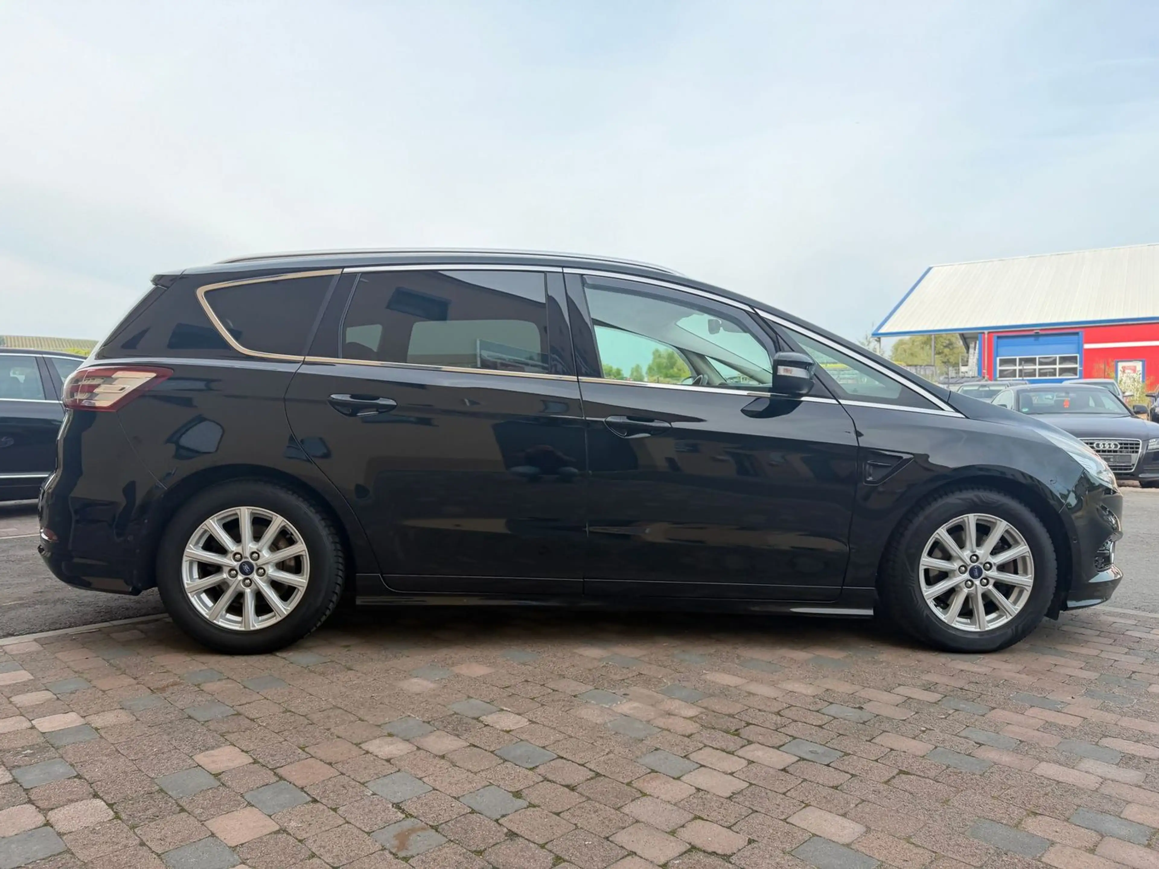 Ford S-Max 2.0 TDCI Titanium SPORT 7-SITZER/ALCANTARA/SPUR — photo 6