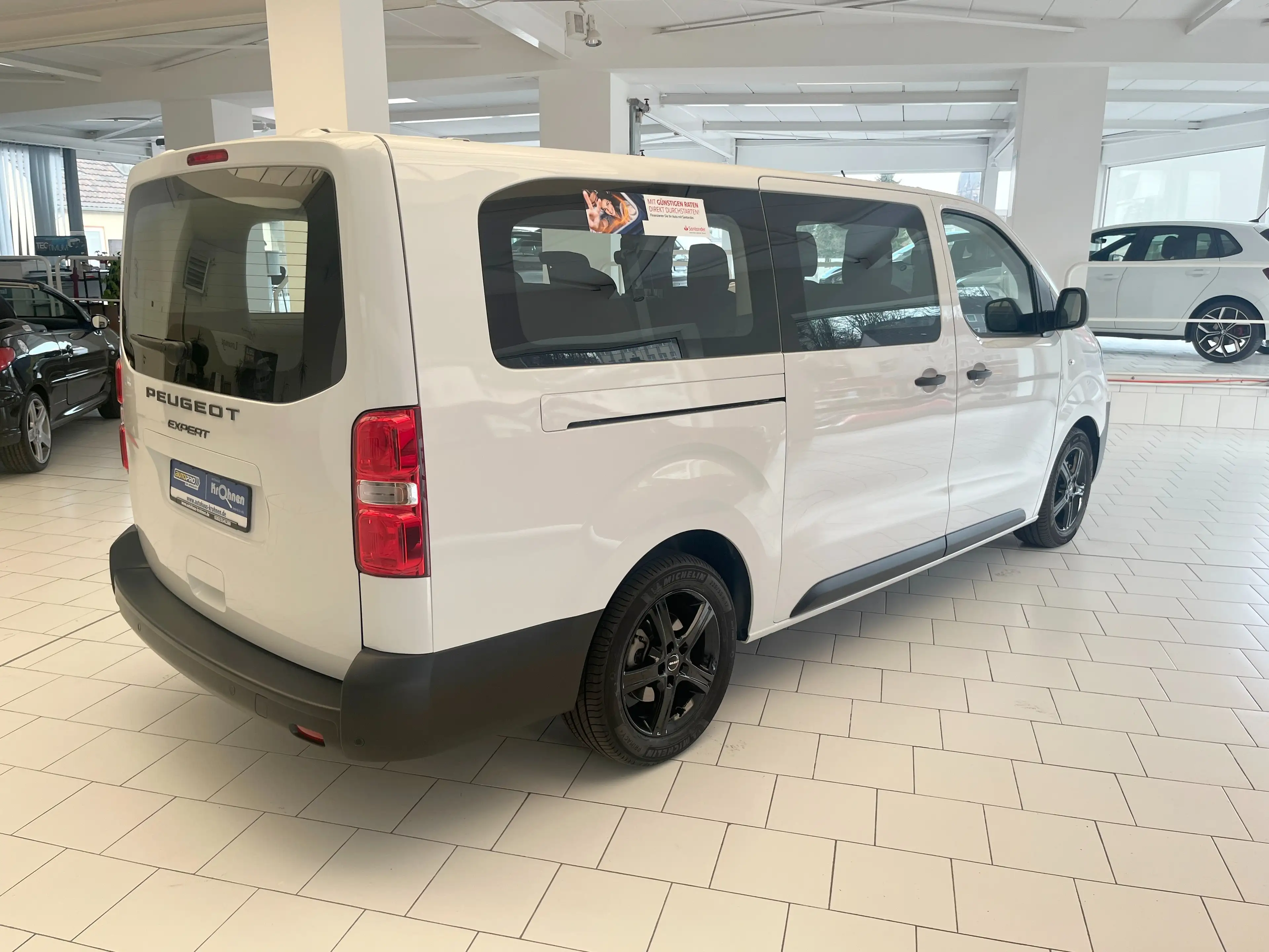 Peugeot Traveller Traveller BlueHDi 180 L3 2.0  EAT8 Active — photo 4