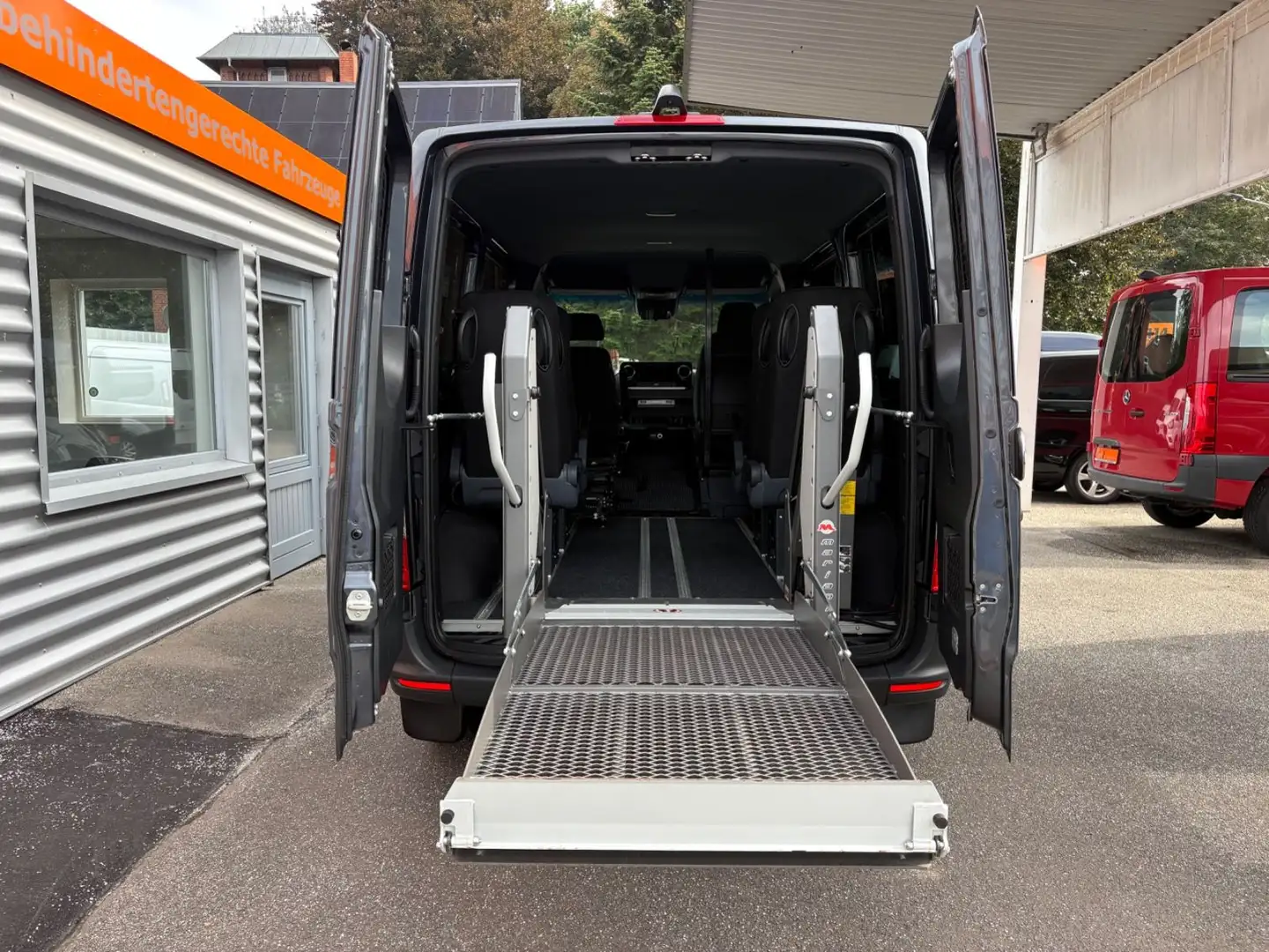 Mercedes-Benz Sprinter III Tourer 215 Aktivfahrer Klima/Standh Grau - 1