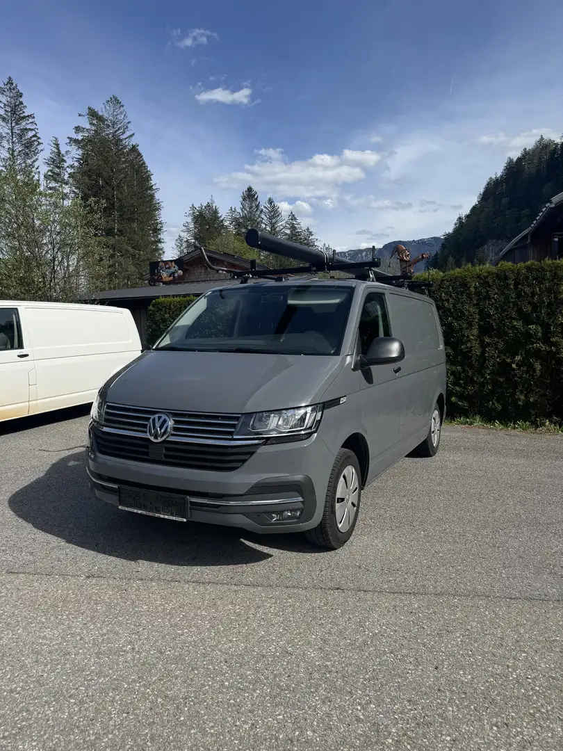 Volkswagen T6.1 Transporter Grau - 2