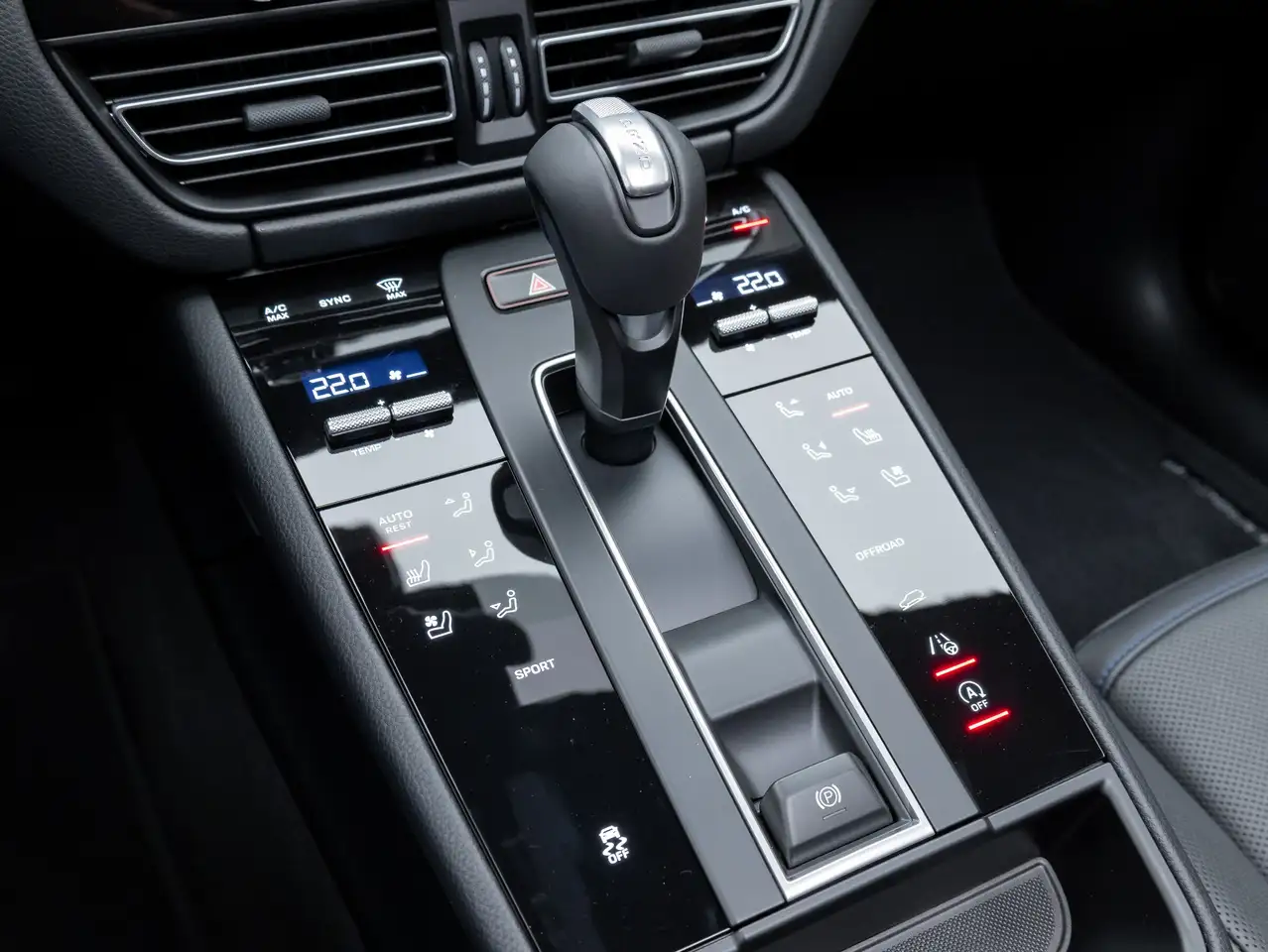 Porsche Macan снимка Porsche Macan