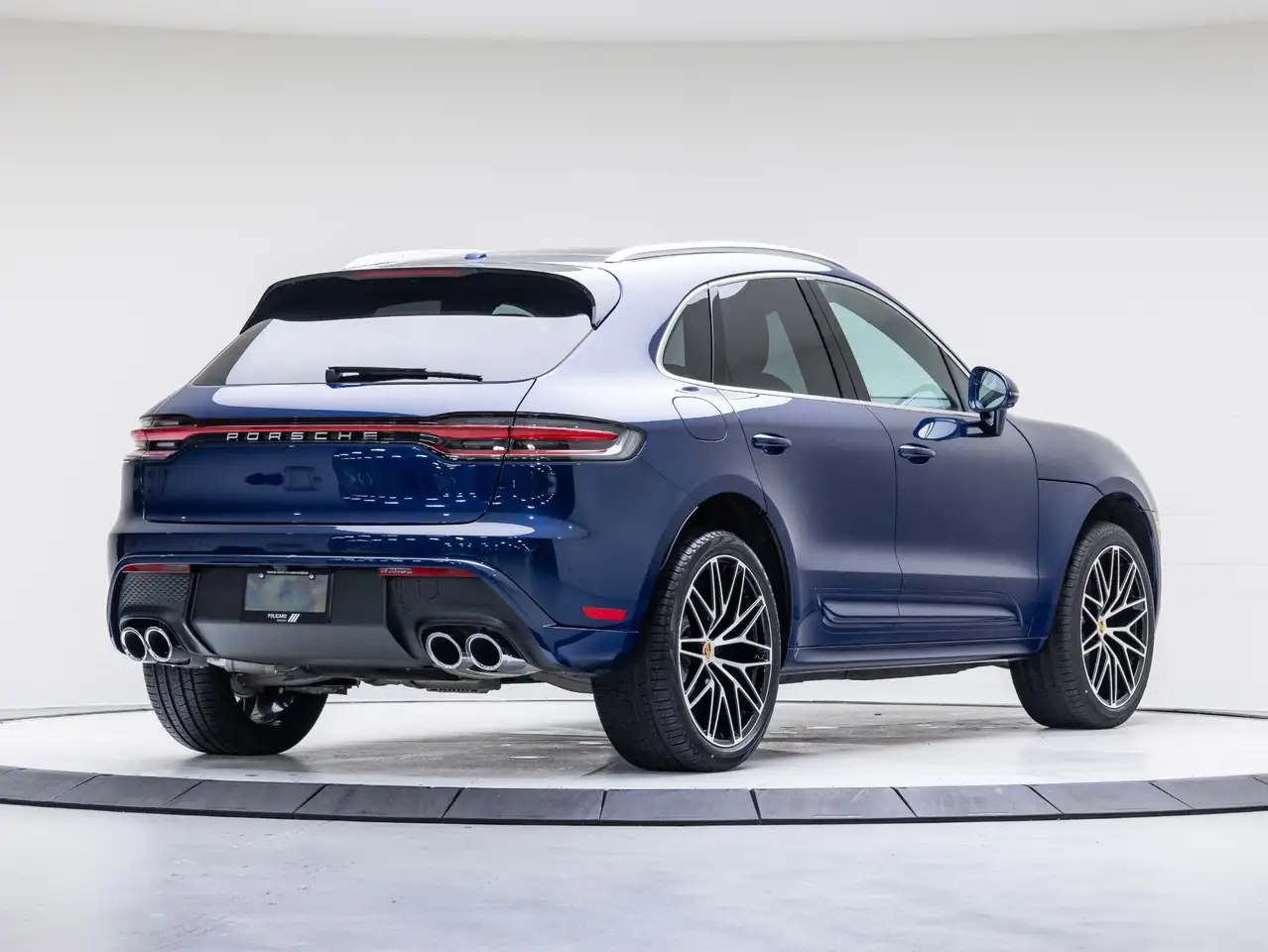 Porsche Macan снимка Porsche Macan