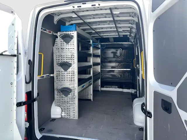 Volkswagen Crafter view 11