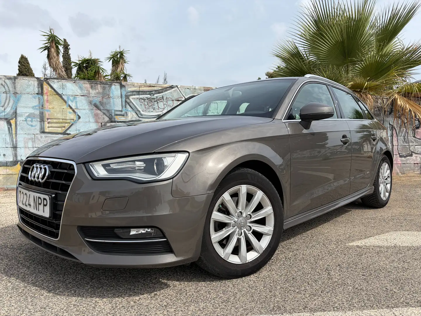 Audi A3 Sportback 1.6 TDI Ultra Adrenalin Gris - 1