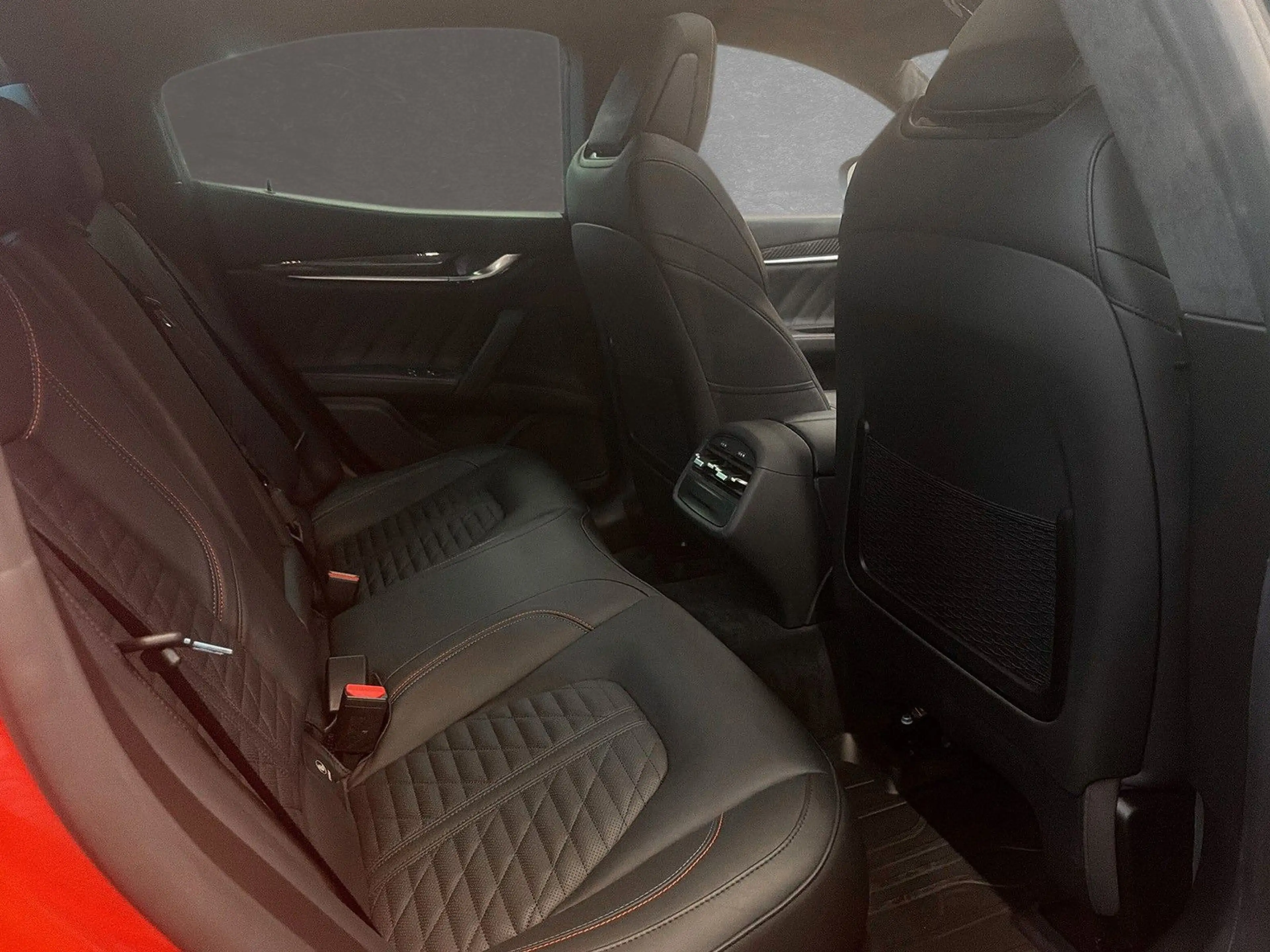 Maserati Ghibli F Tributo Edition Q4 Sondermodel — photo 5