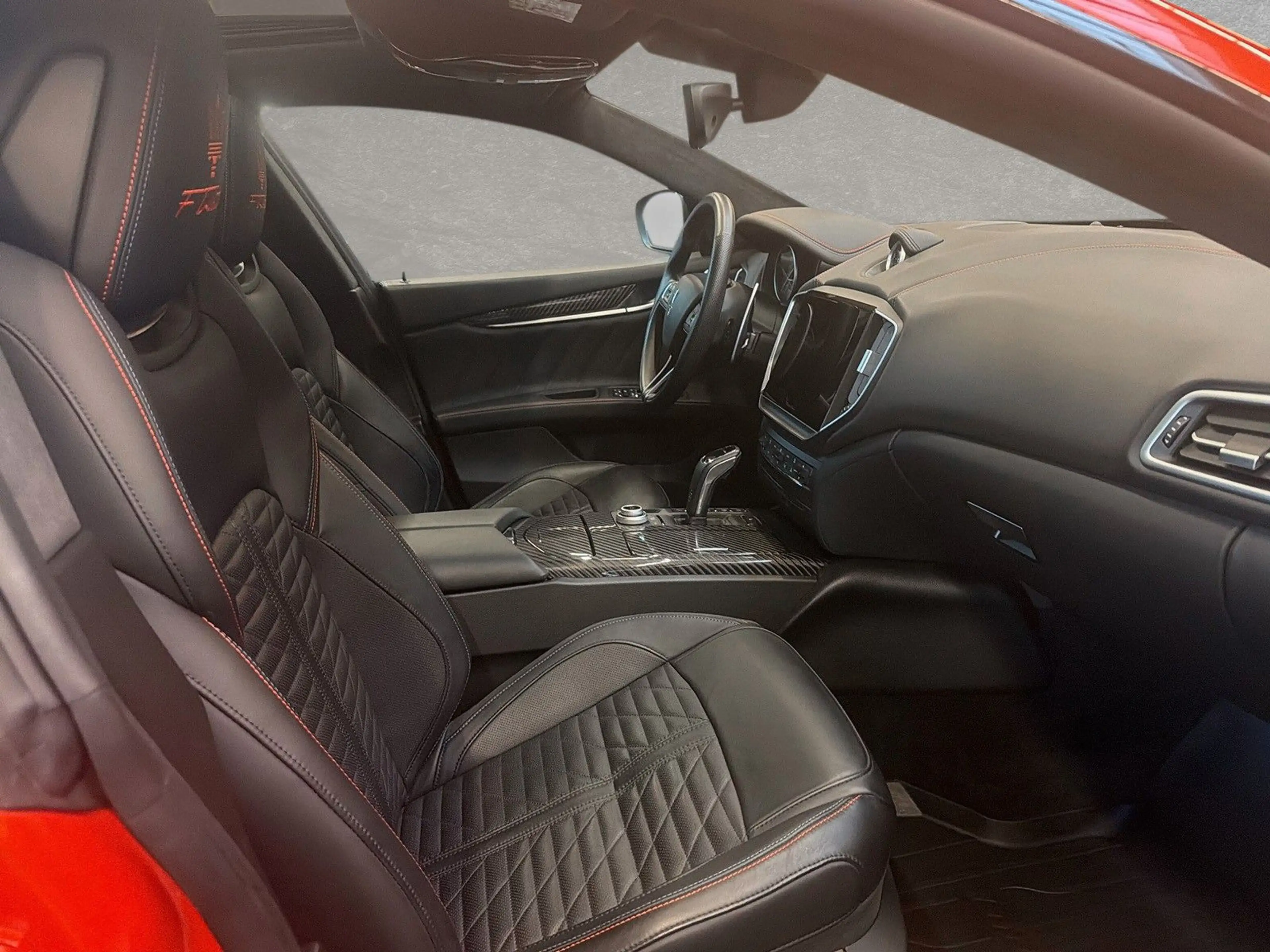 Maserati Ghibli F Tributo Edition Q4 Sondermodel — photo 3