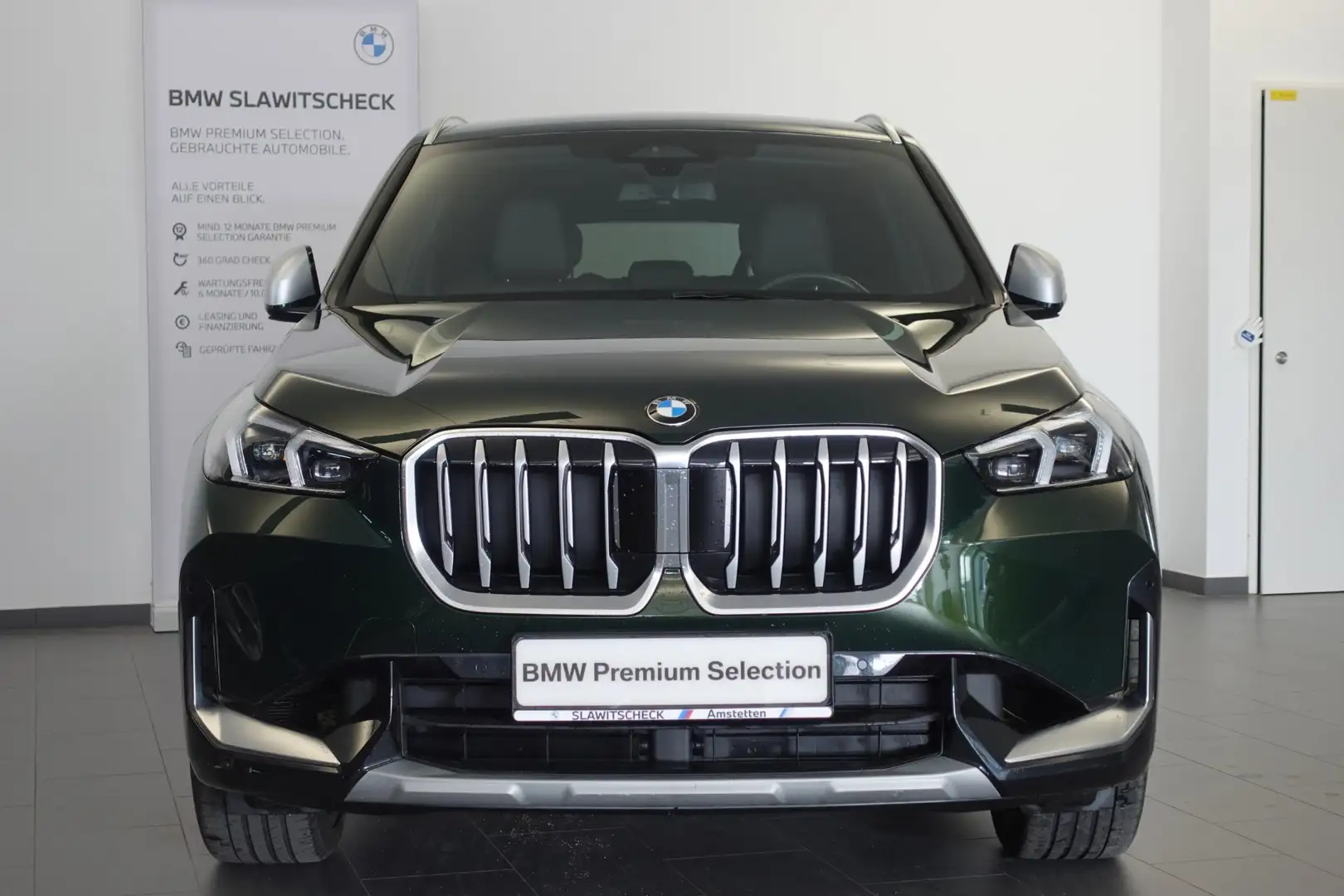 BMW X1 xDrive23i U11 Grün - 2