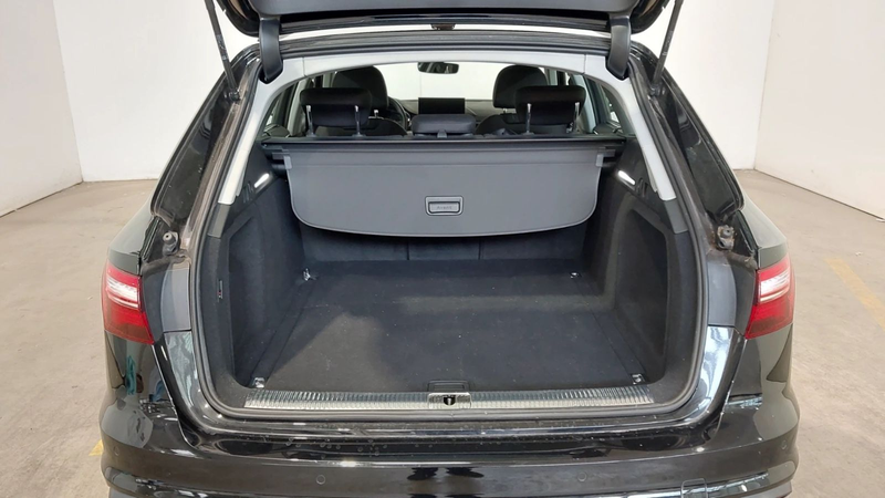 Audi A4 Avant 35 TFSI advanced 35 TFSI S-tronic AHK — photo 11