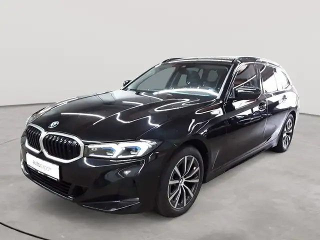 BMW 3 Series view 2