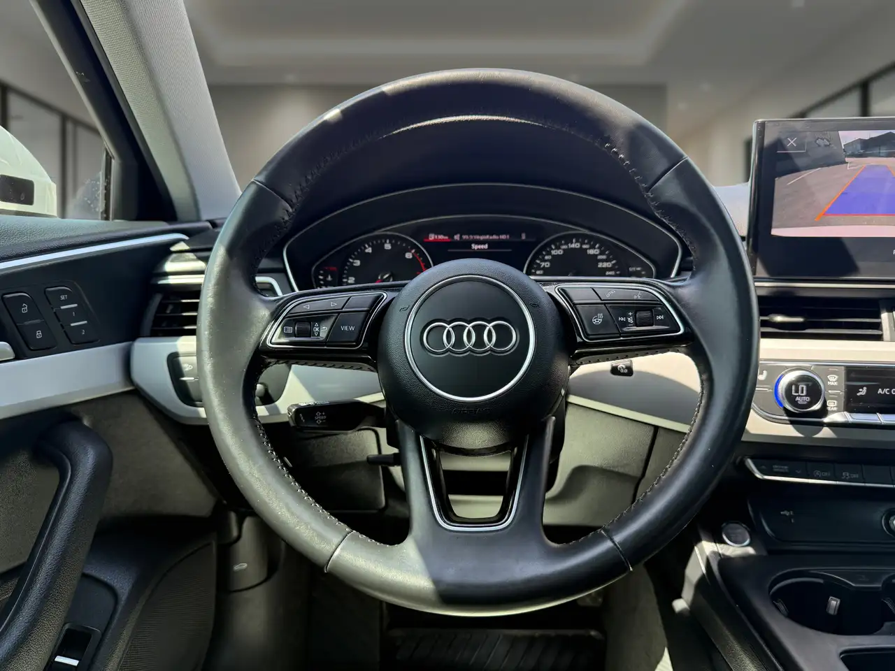 Audi A4 photo Audi A4