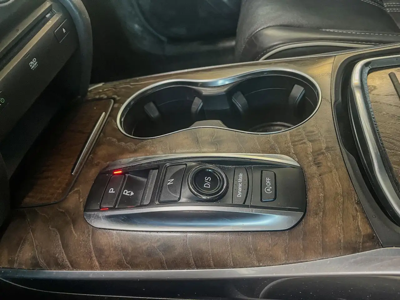 Acura MDX снимка Acura MDX