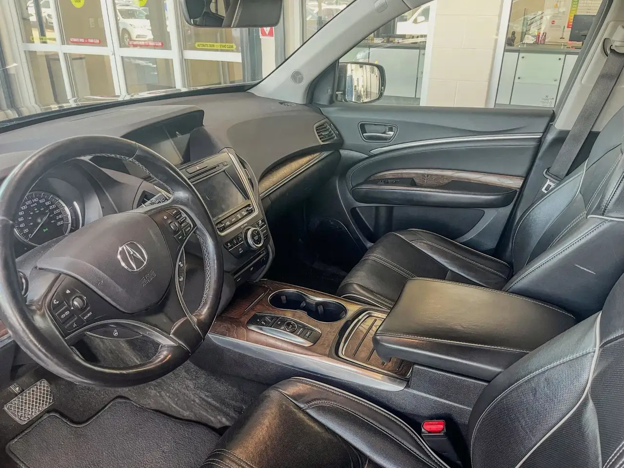Acura MDX снимка Acura MDX