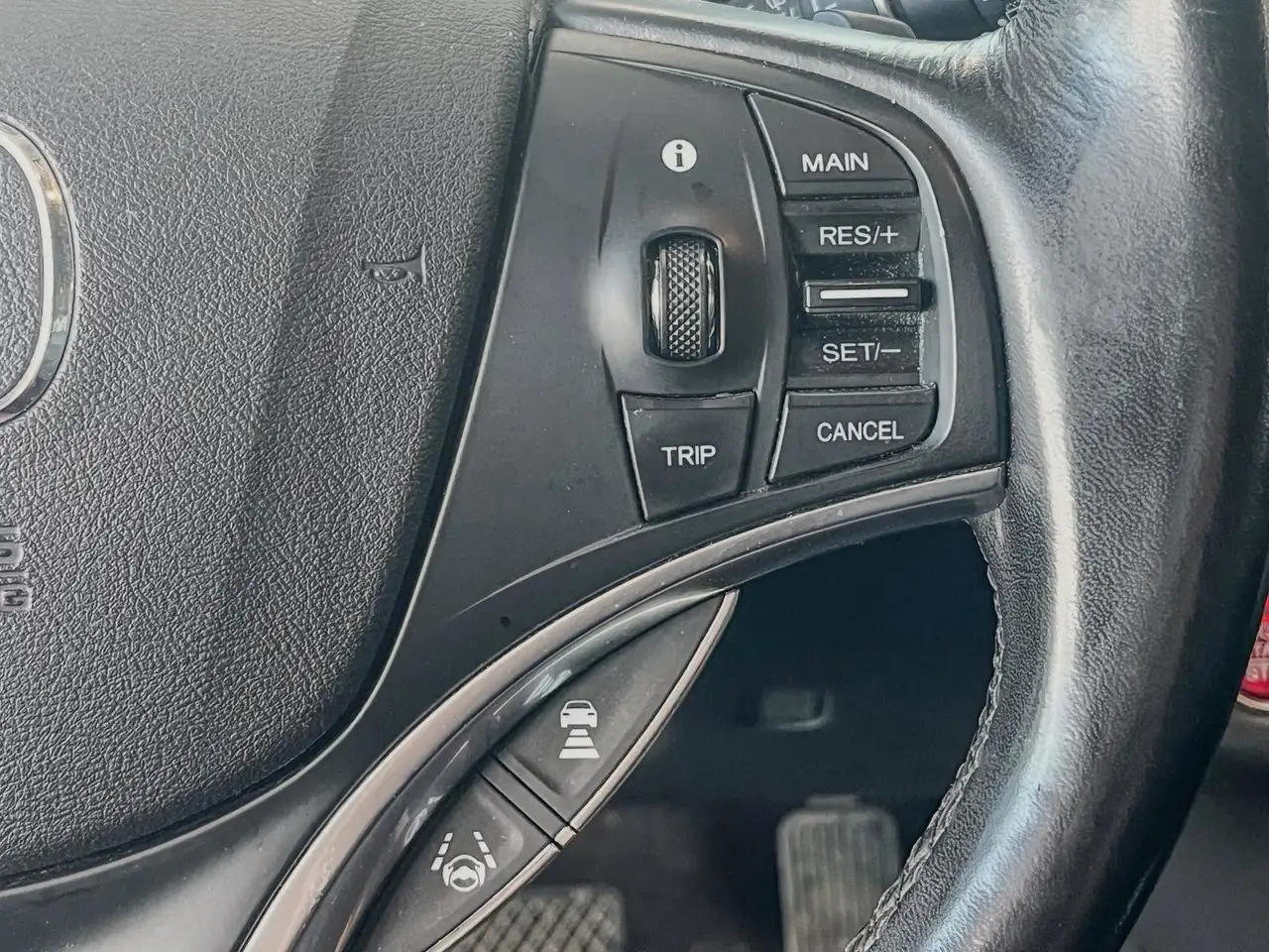 Acura MDX снимка Acura MDX