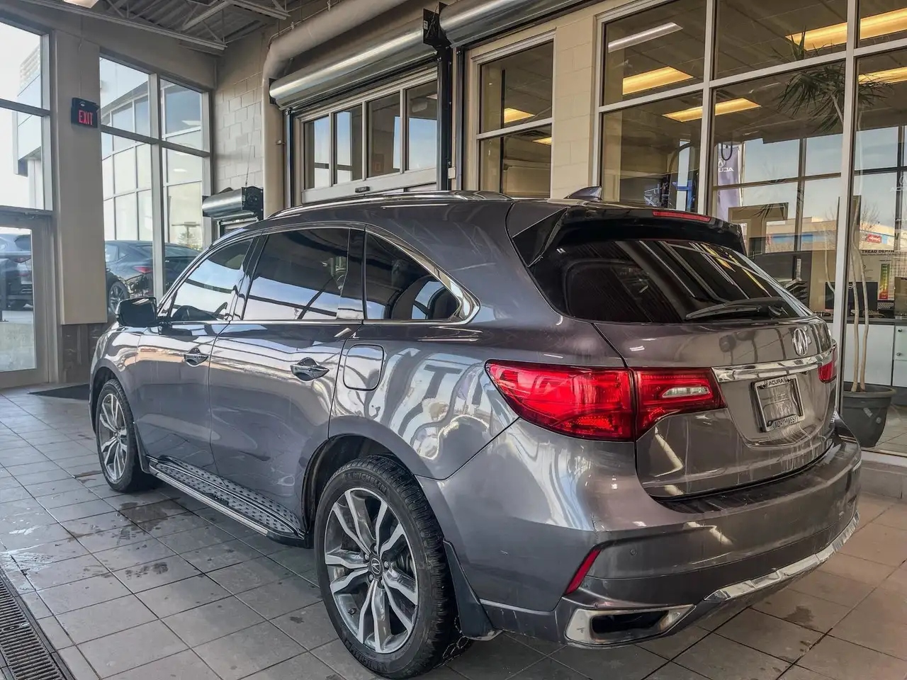 Acura MDX снимка Acura MDX