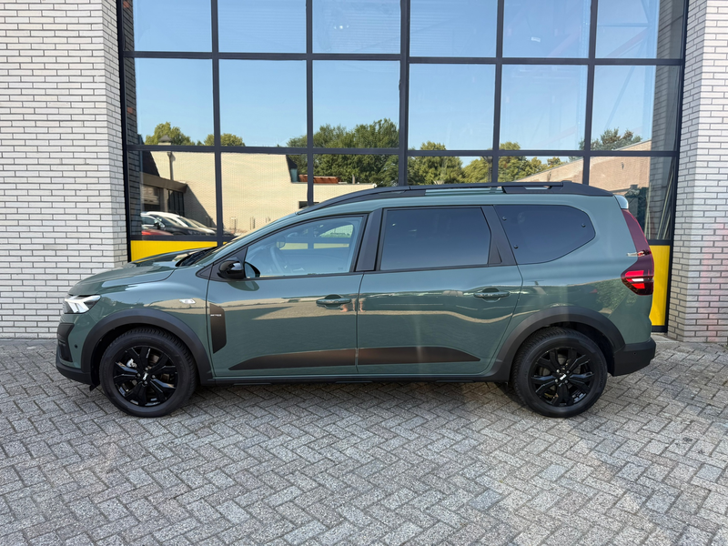 Dacia Jogger 1.6 Hybrid 140 Extreme 7p. — photo 2