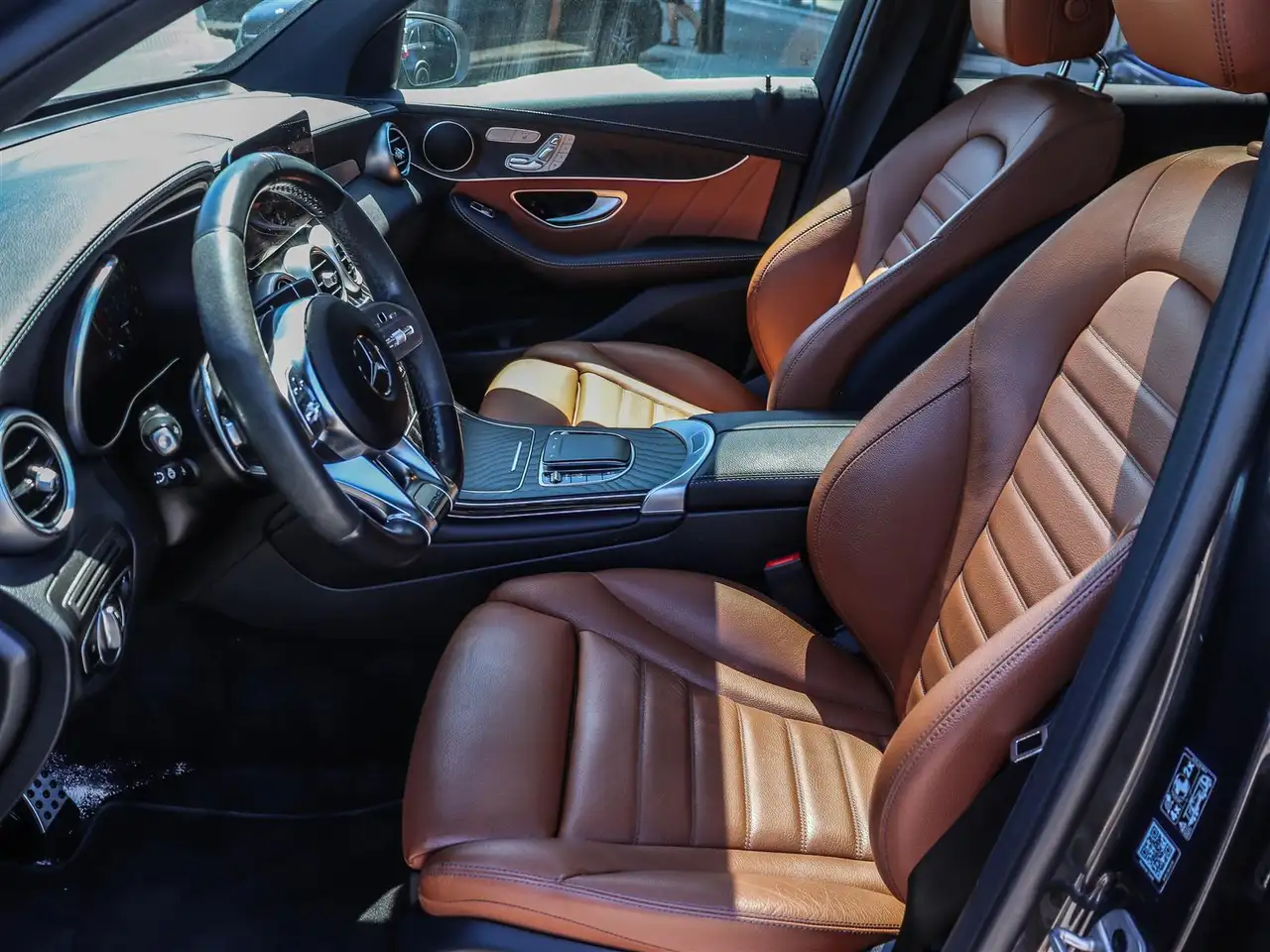 Mercedes-Benz GLC снимка Mercedes-Benz GLC