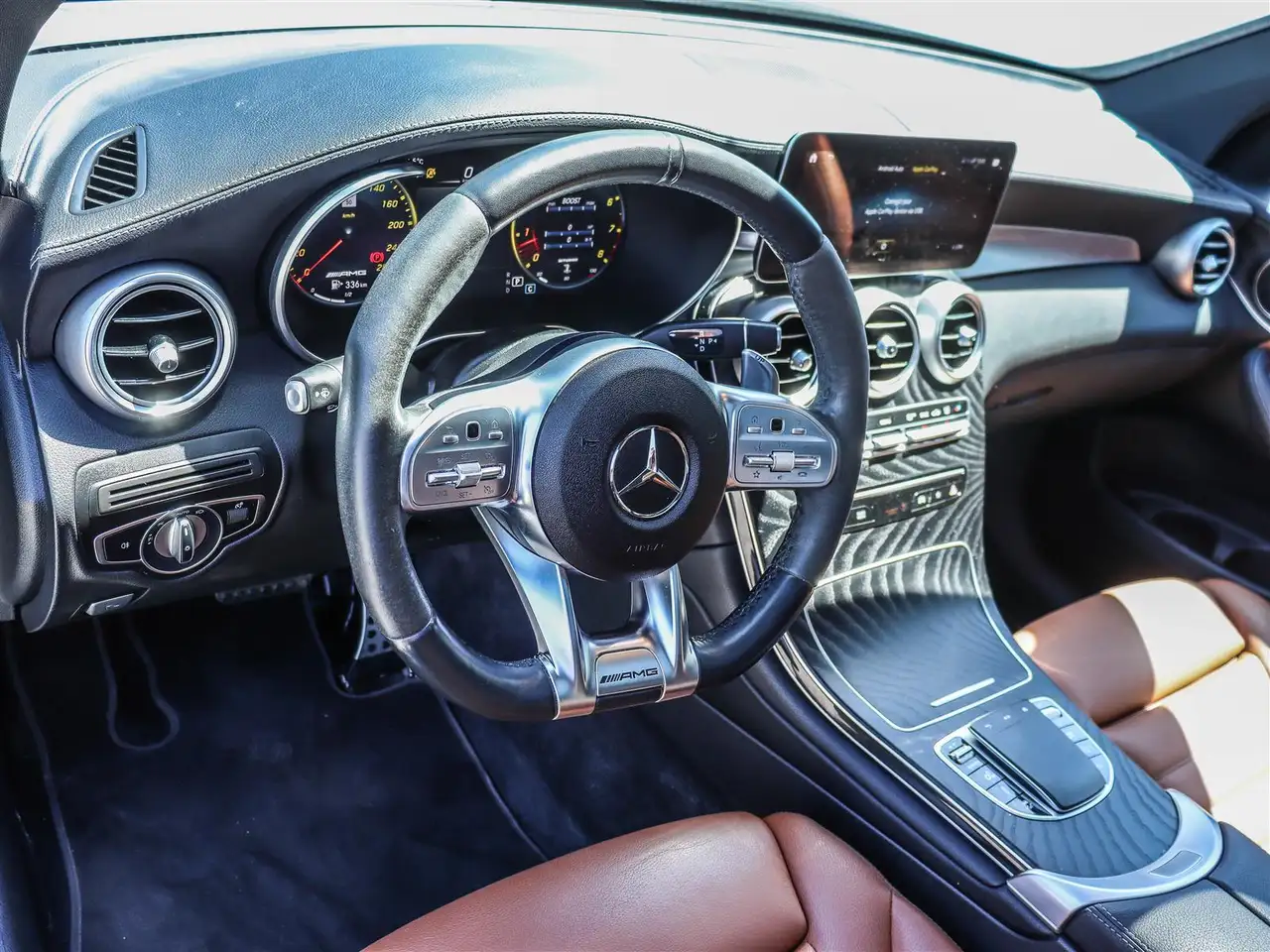 Mercedes-Benz GLC снимка Mercedes-Benz GLC