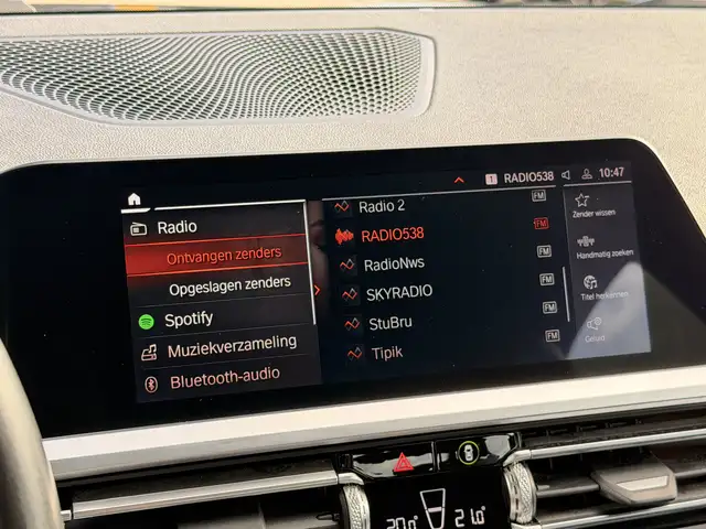 BMW 3 Series view 27