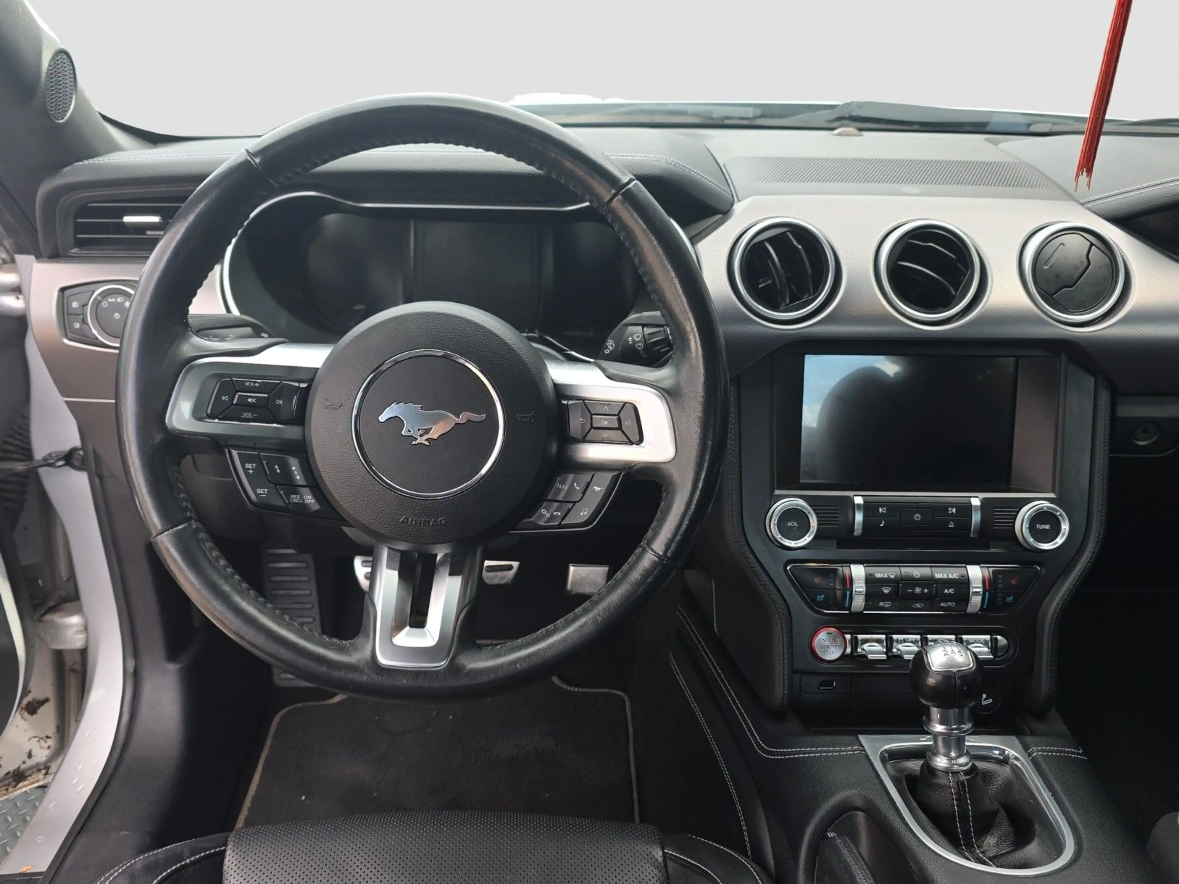 Ford Mustang Fastback *1.HAND*NAVI*LED*LEDER*ACC*B&O* — photo 13