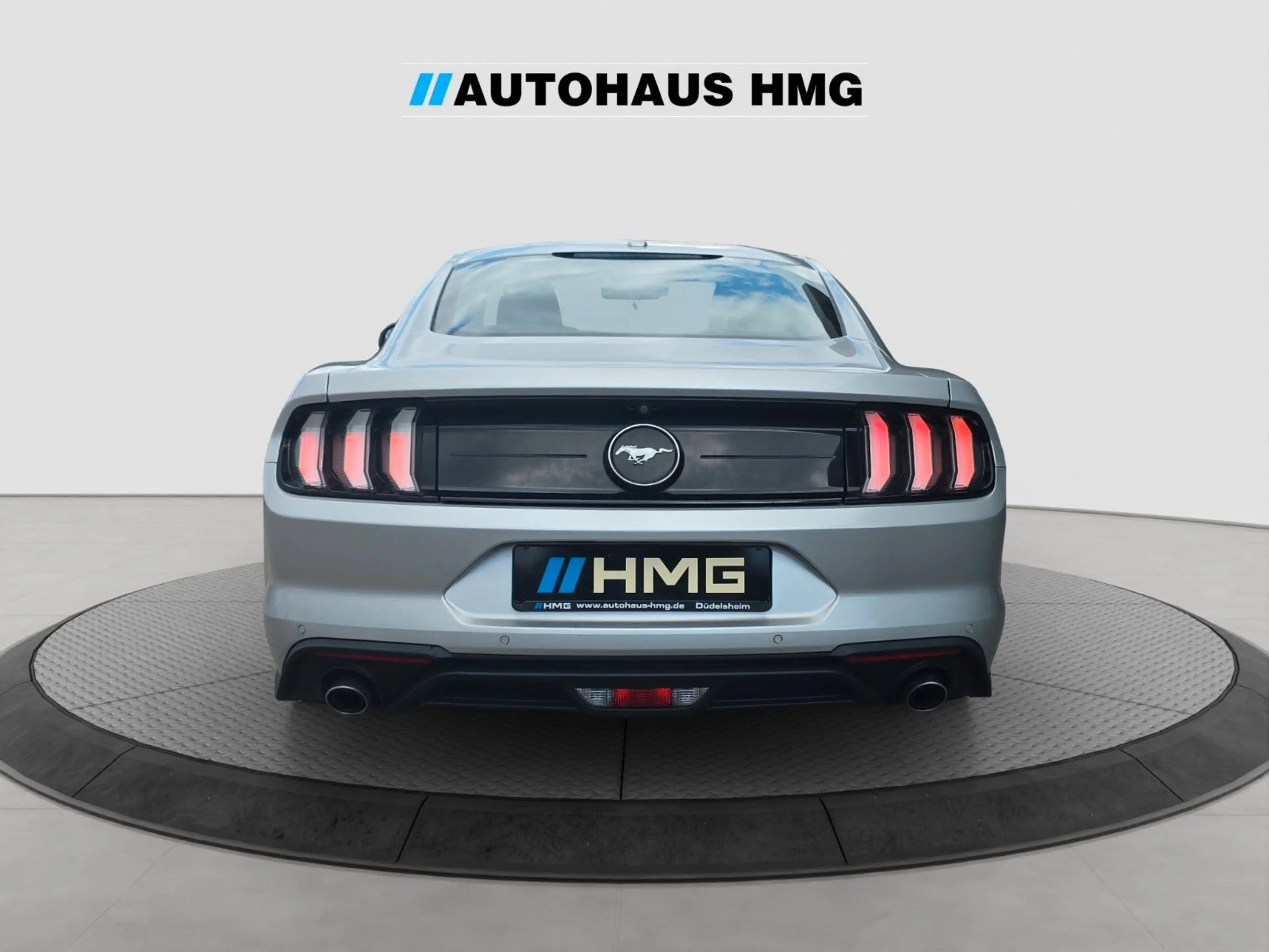 Ford Mustang Fastback *1.HAND*NAVI*LED*LEDER*ACC*B&O* — photo 4