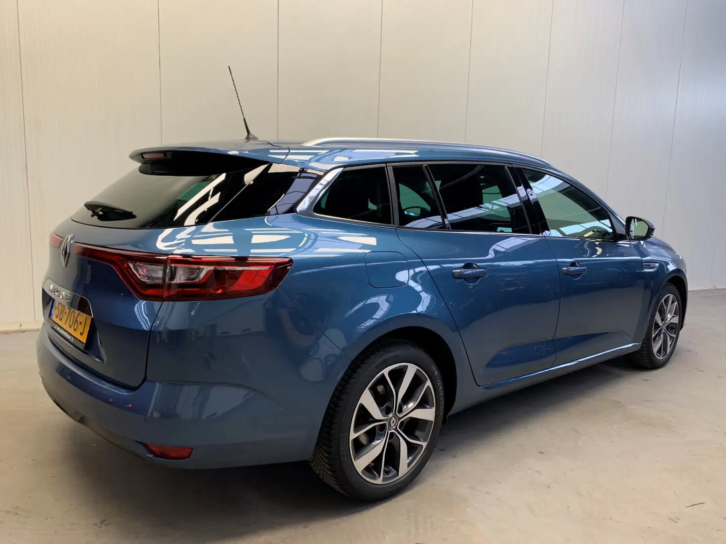 Renault Megane Estate 1.2 TCe Bose NAVIGATIE-LEDER-PDC-LMV-SPORT. Blauw - 2