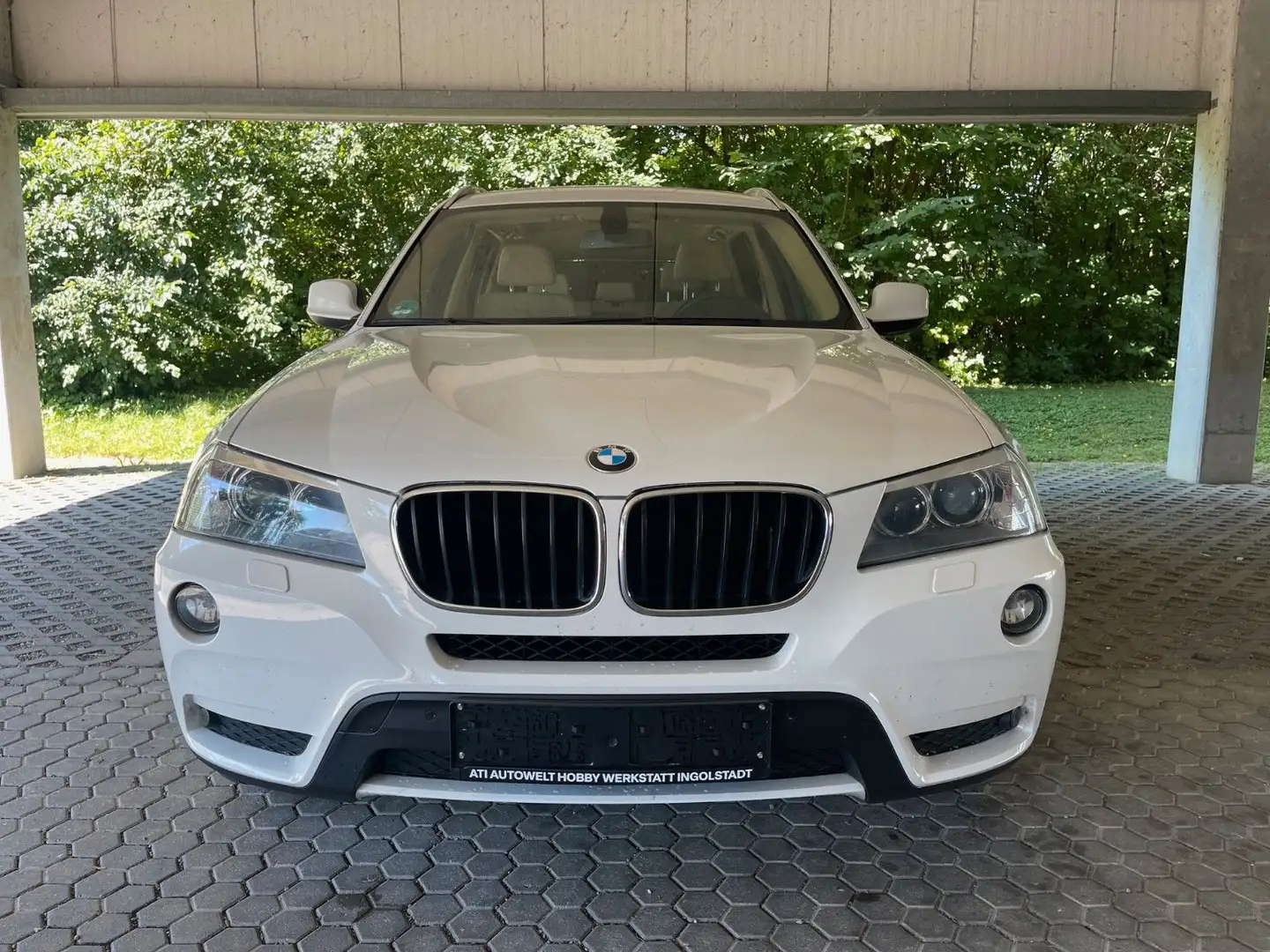 BMW X3 Baureihe X3 xDrive 20 d Weiß - 2