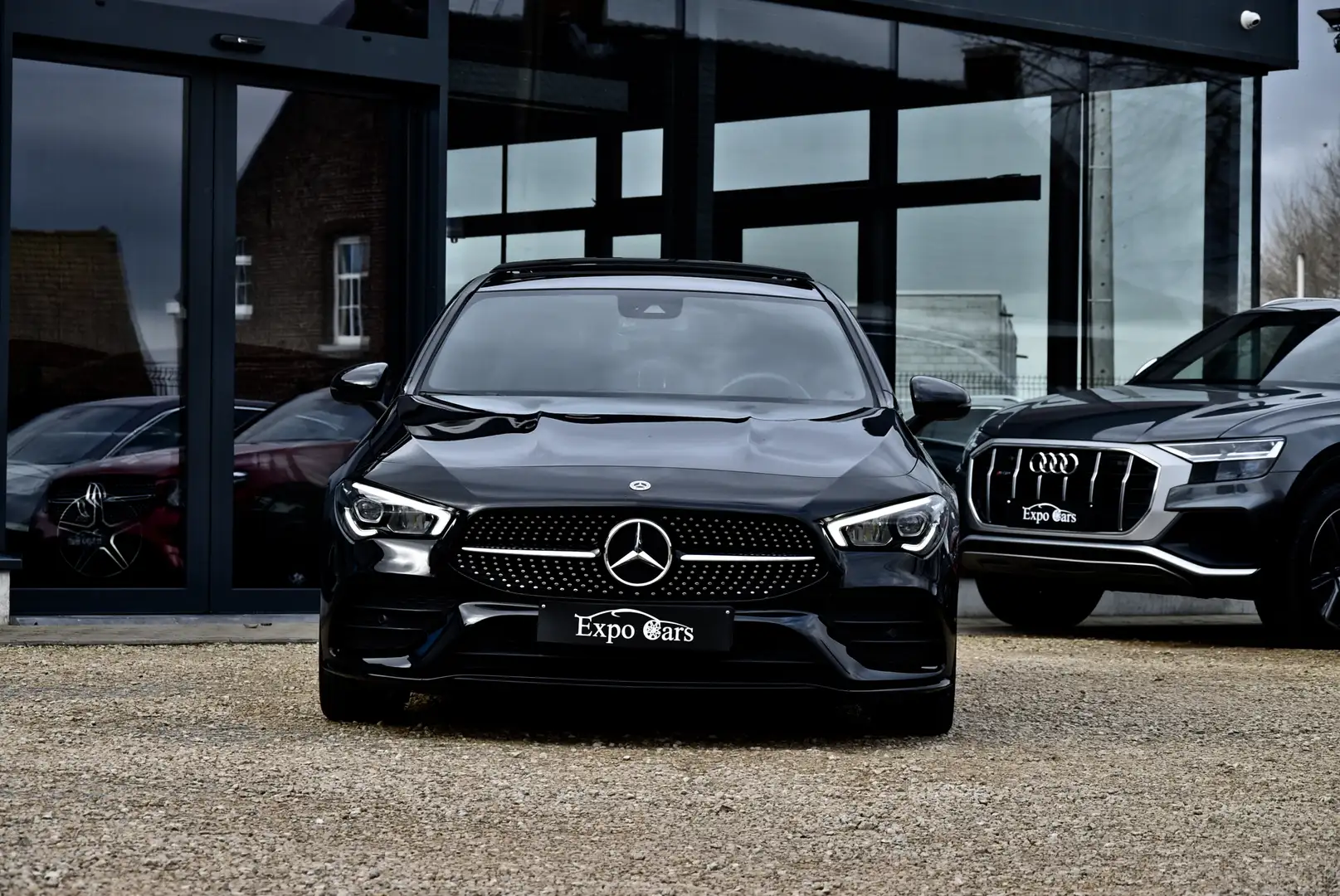 Mercedes-Benz CLA 180 AMG Line*BLACK EDITION*PANO DAK*CAMERA*CARPLAY* Schwarz - 2