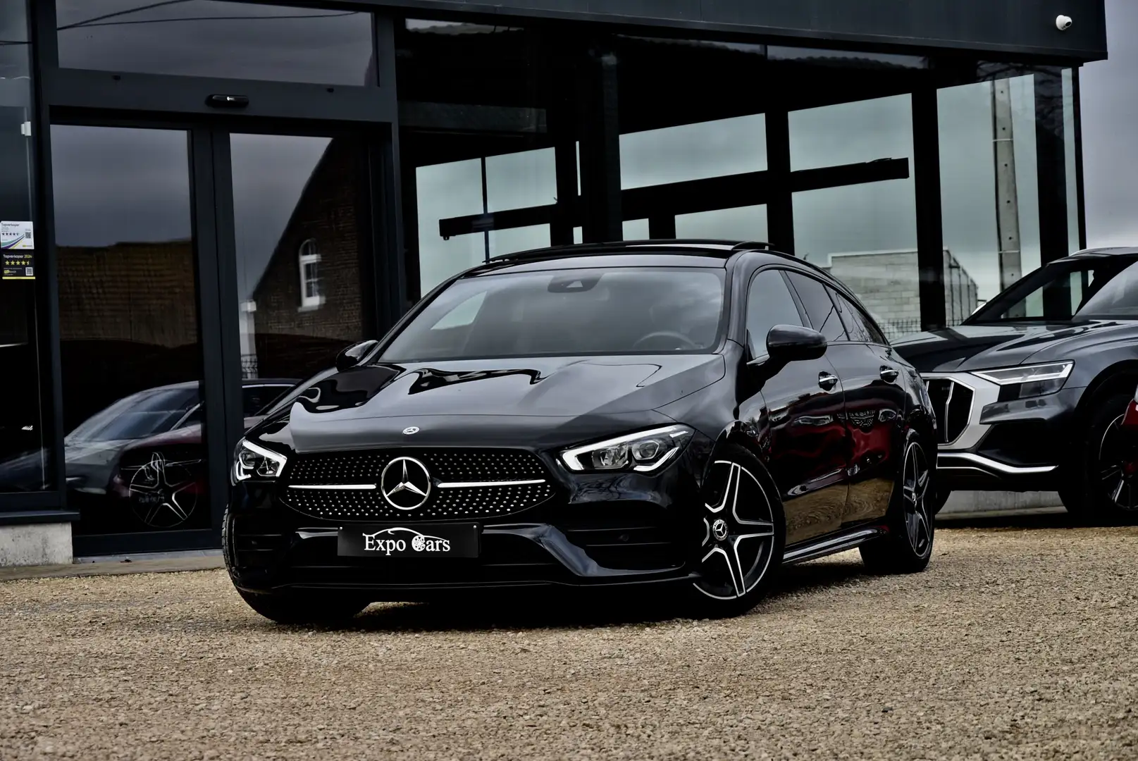 Mercedes-Benz CLA 180 AMG Line*BLACK EDITION*PANO DAK*CAMERA*CARPLAY* Schwarz - 1