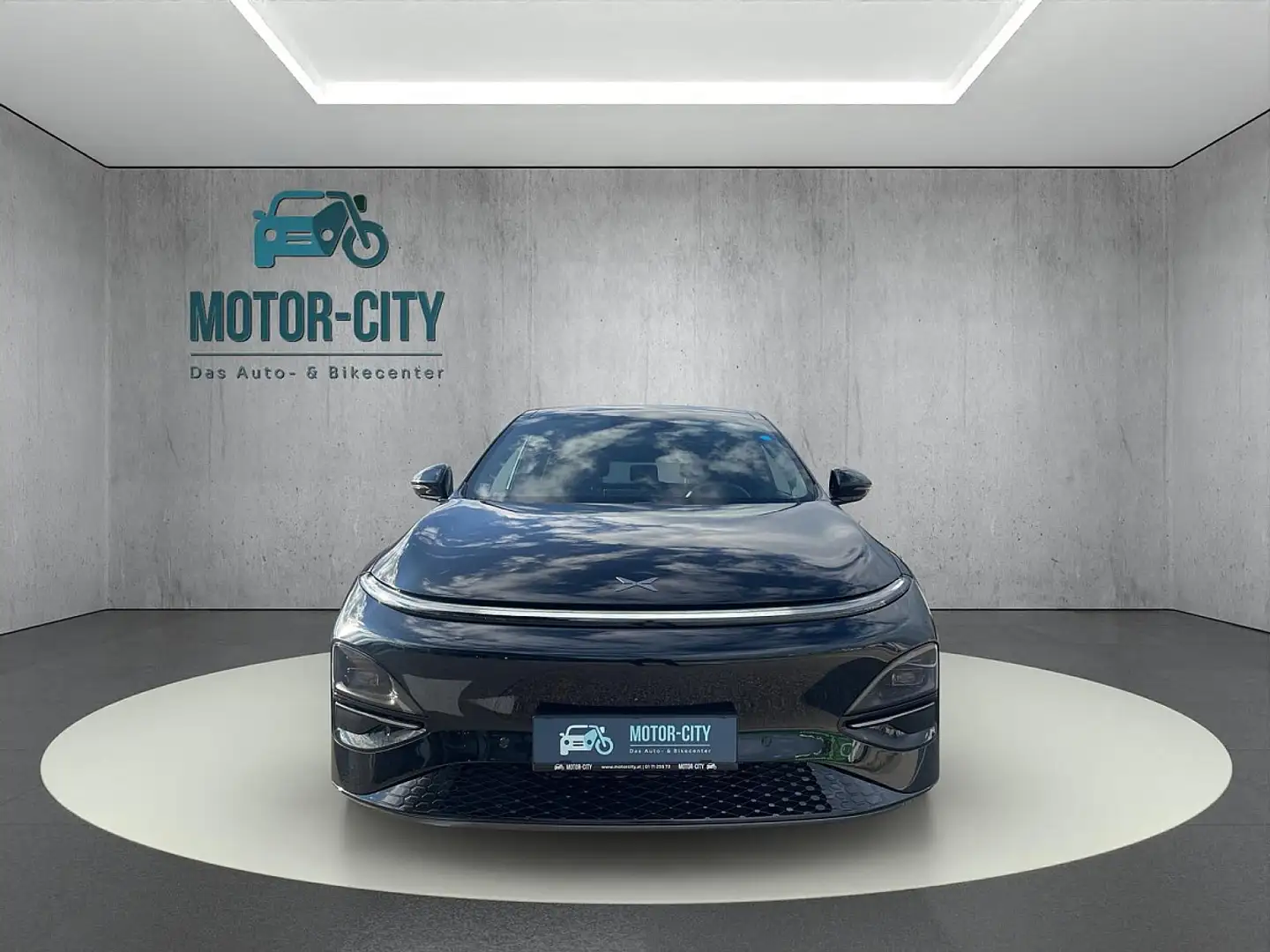 Xpeng G6 AWD Performance Schwarz - 2