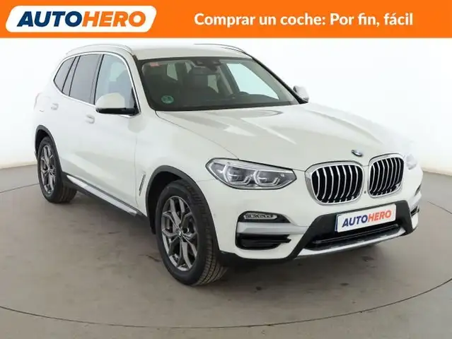 BMW X3 view 8