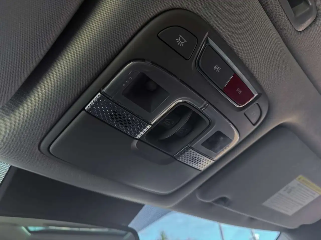 Kia Telluride снимка Kia Telluride