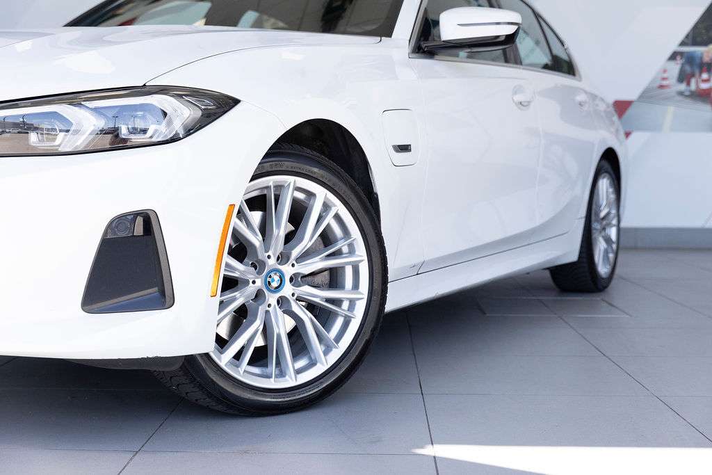 2023 BMW 3 Series Sedan