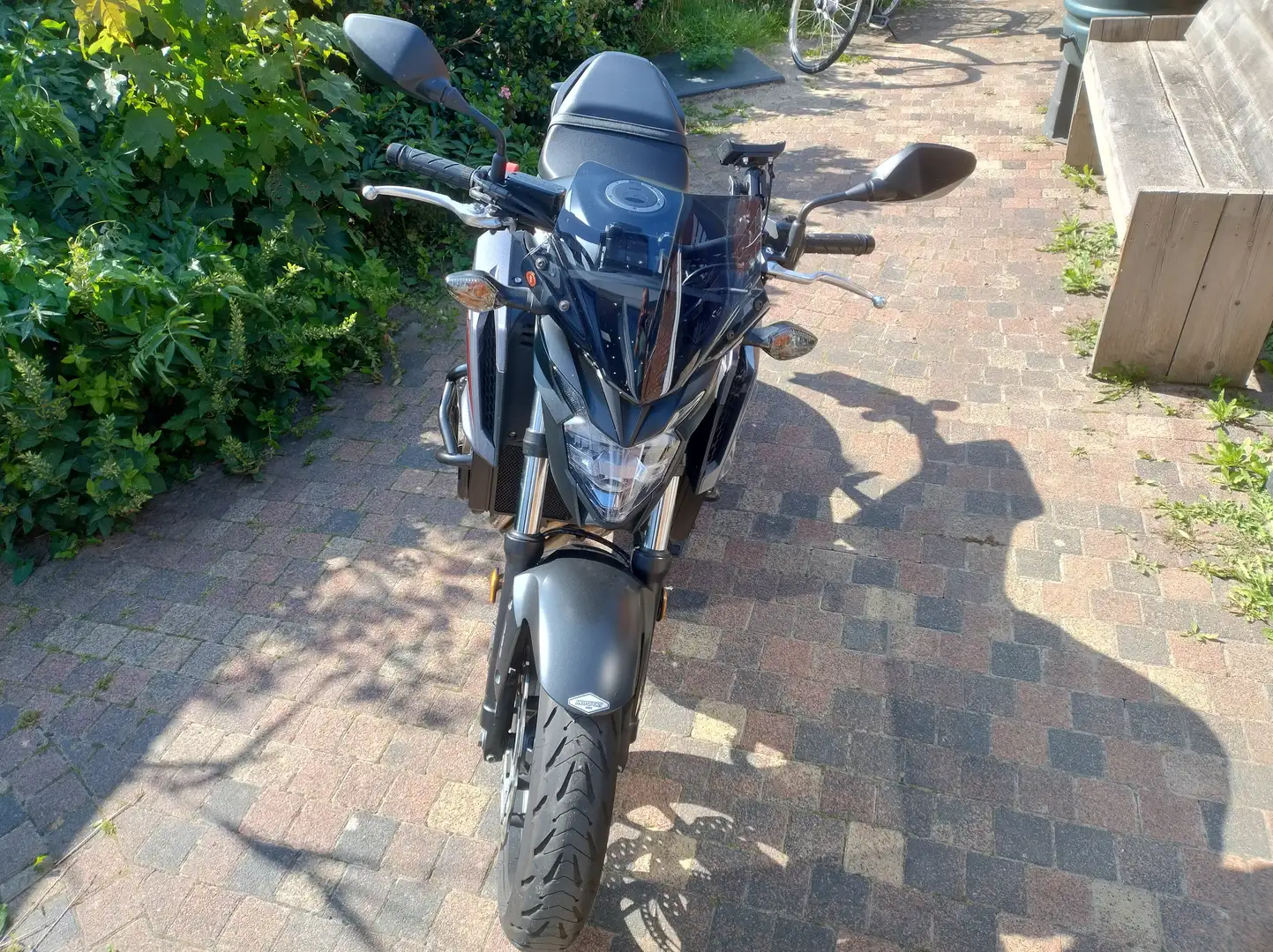 Honda CB 650 Honda CB 650FA uit 2018 met givi rek - Zwart - 2